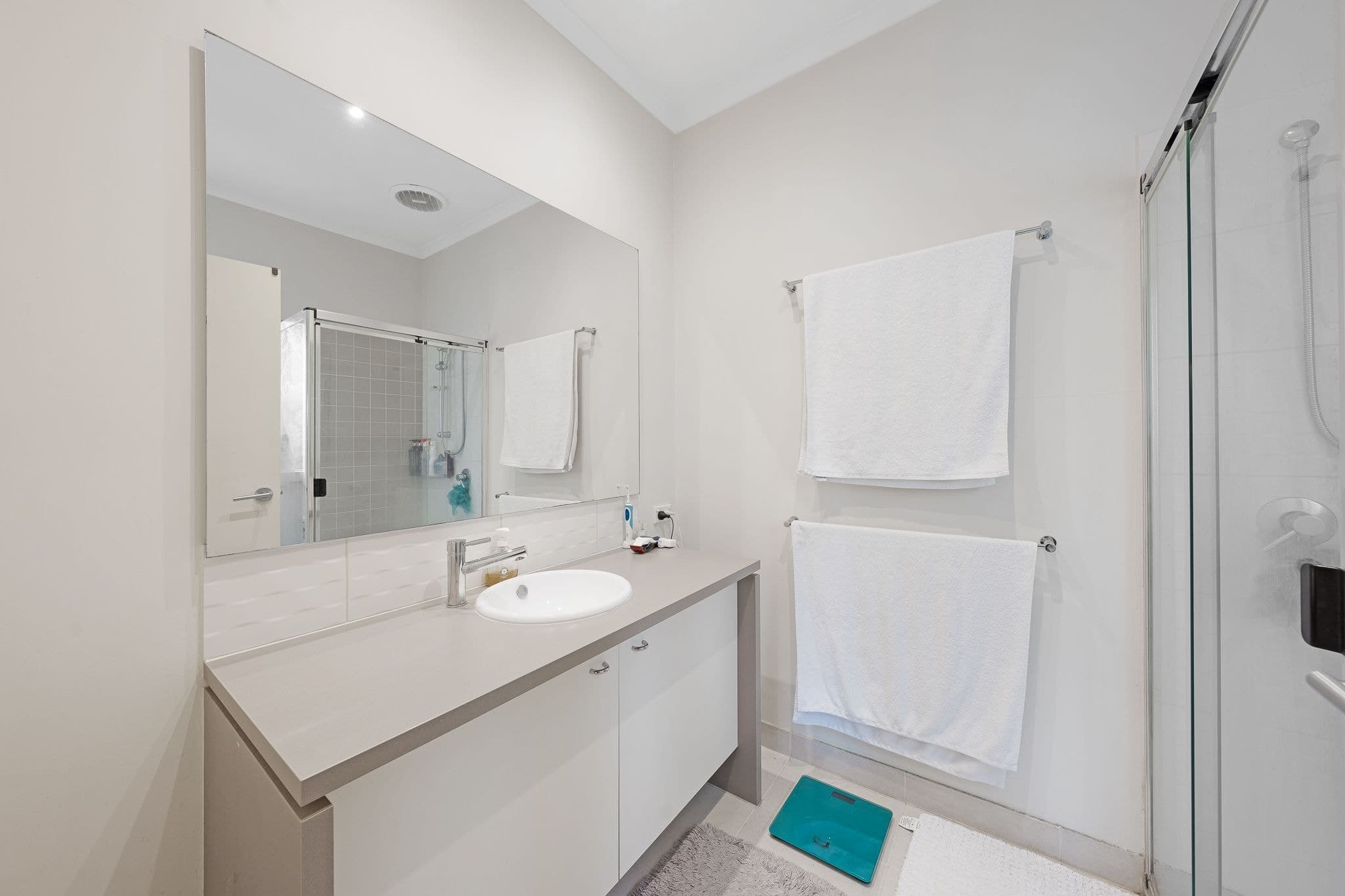 90 Springhill Drive, Cranbourne VIC 3977, Cranbourne - Thumbnail 6