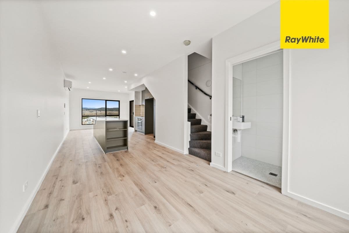 38/6 Inge King Crescent, WHITLAM ACT 2611, Whitlam - Thumbnail 2