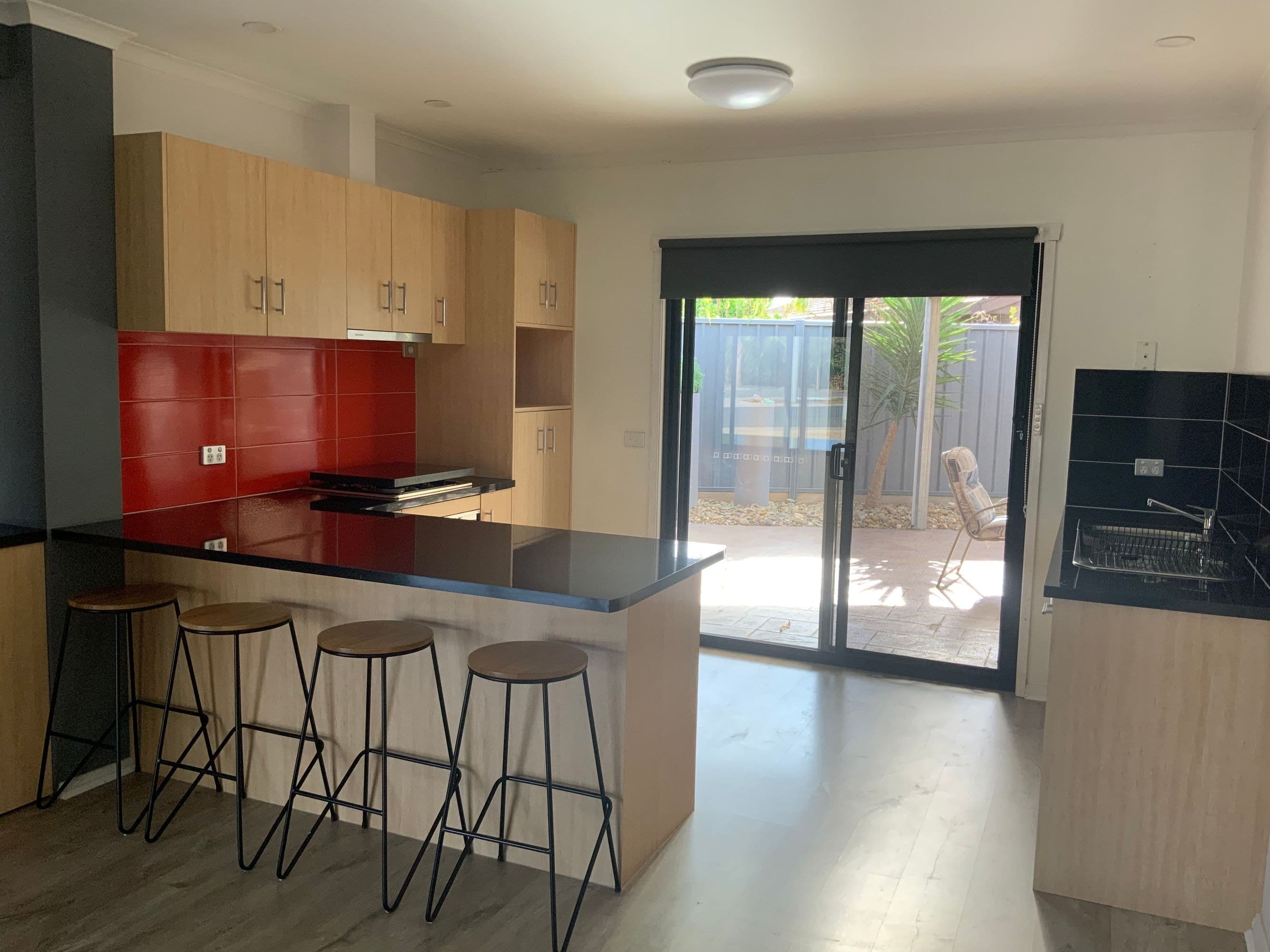 16 Churchill Road, Horsham VIC 3400, Horsham - Thumbnail 2