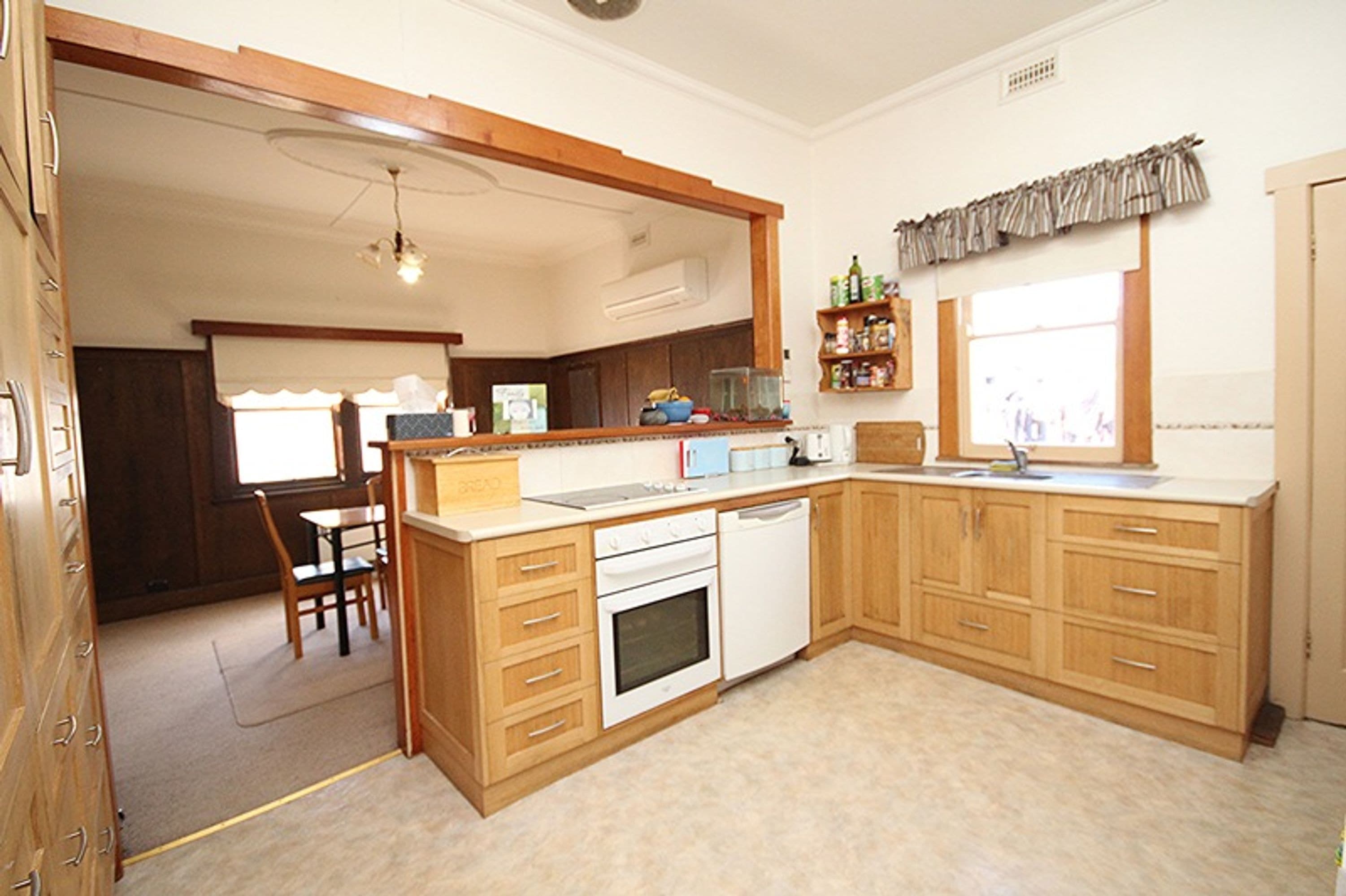 32 Railway Avenue, Horsham VIC 3400, Horsham - Thumbnail 4