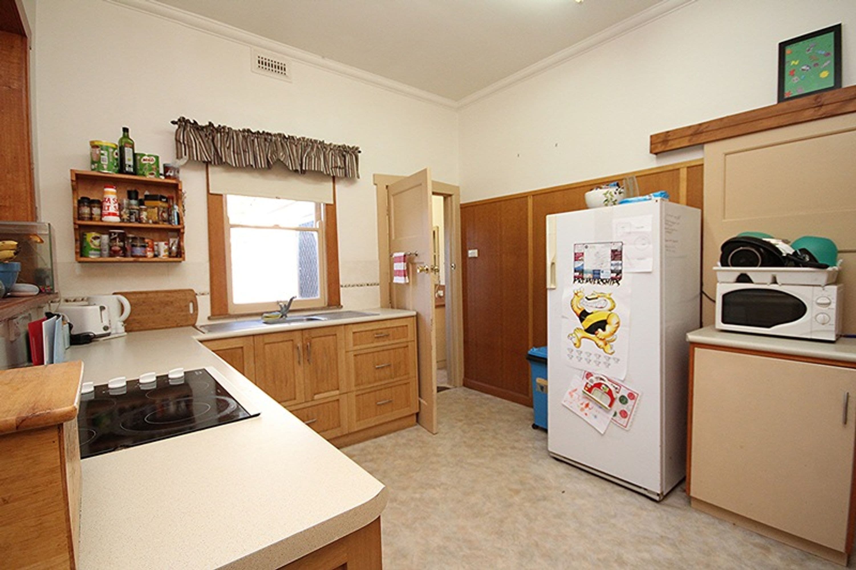 32 Railway Avenue, Horsham VIC 3400, Horsham - Thumbnail 5