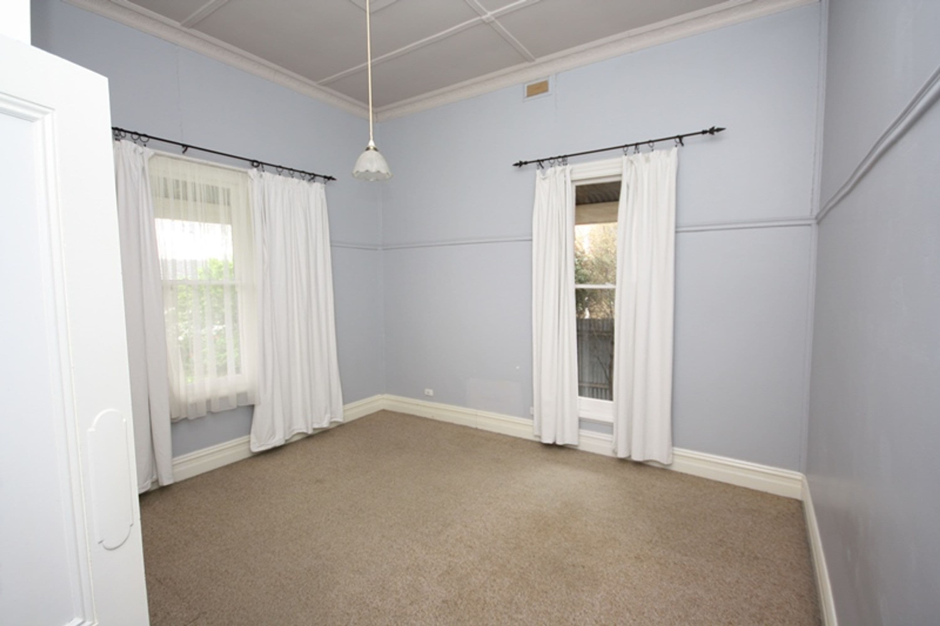 5 Henry Street, Horsham VIC 3400, Horsham - Thumbnail 2