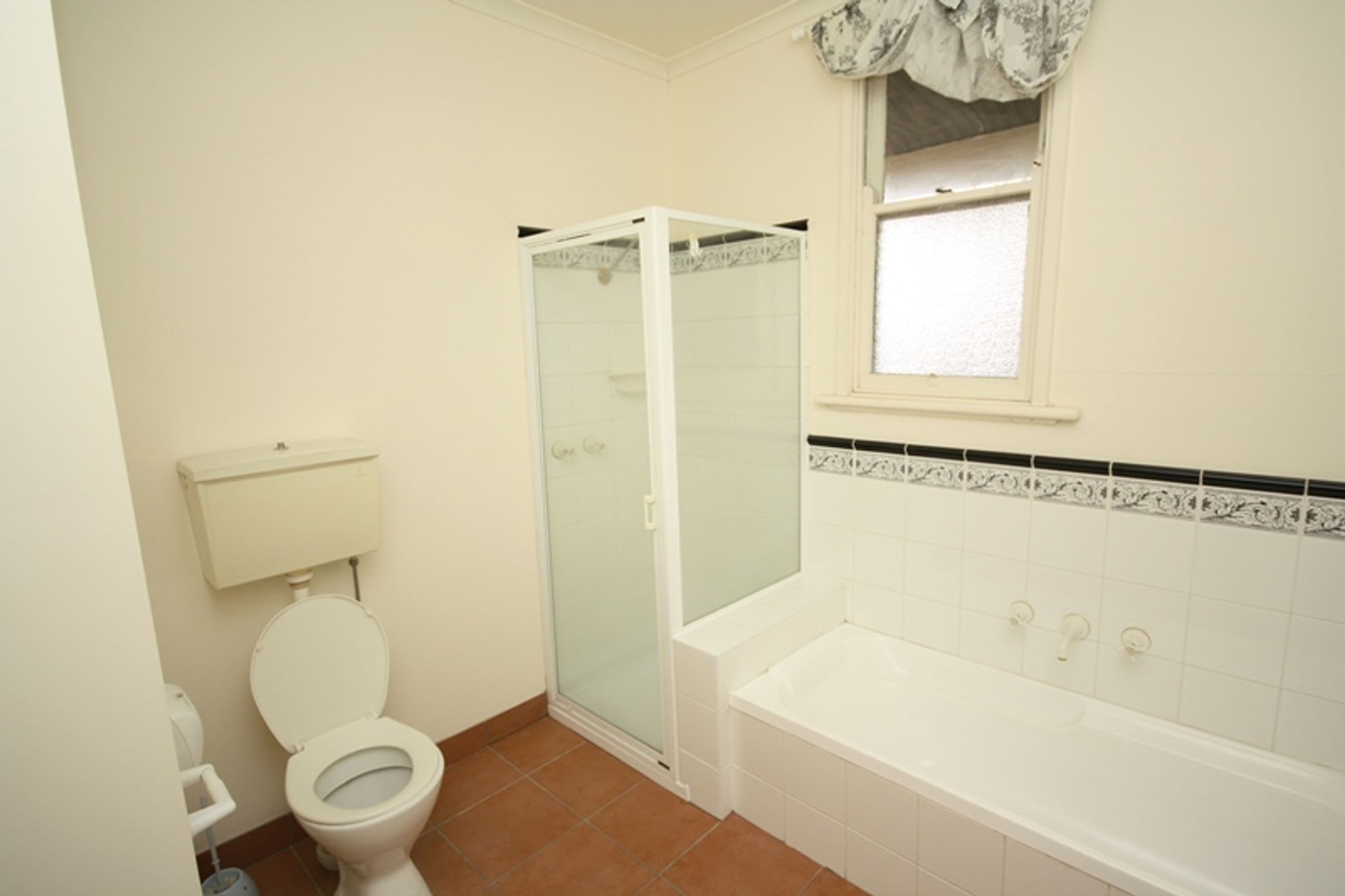 5 Henry Street, Horsham VIC 3400, Horsham - Thumbnail 5