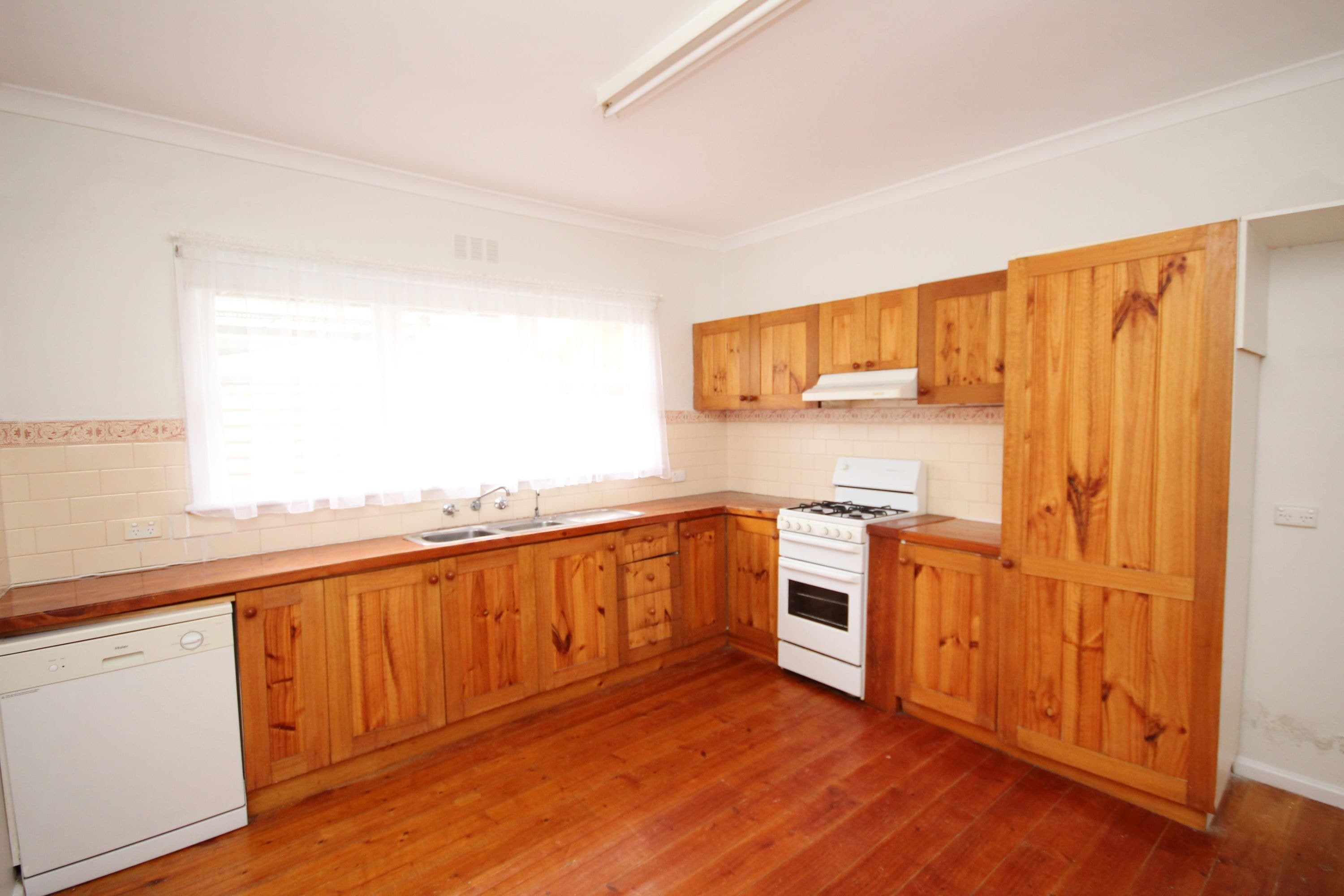 68 Williams Road, Horsham VIC 3400, Horsham - Thumbnail 2