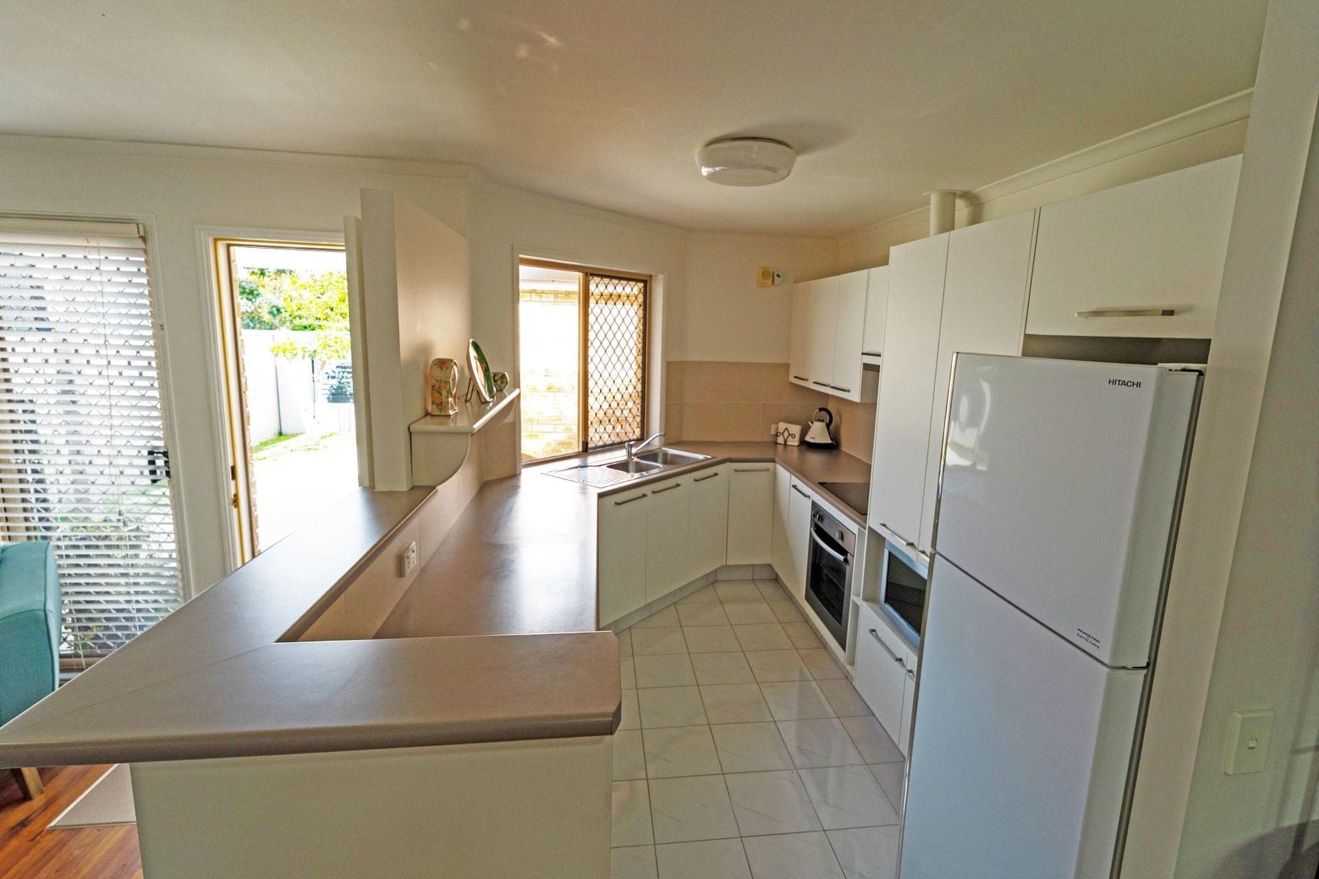 2/17 Cawthray Street, Biggera Waters QLD 4216, Biggera Waters - Thumbnail 7