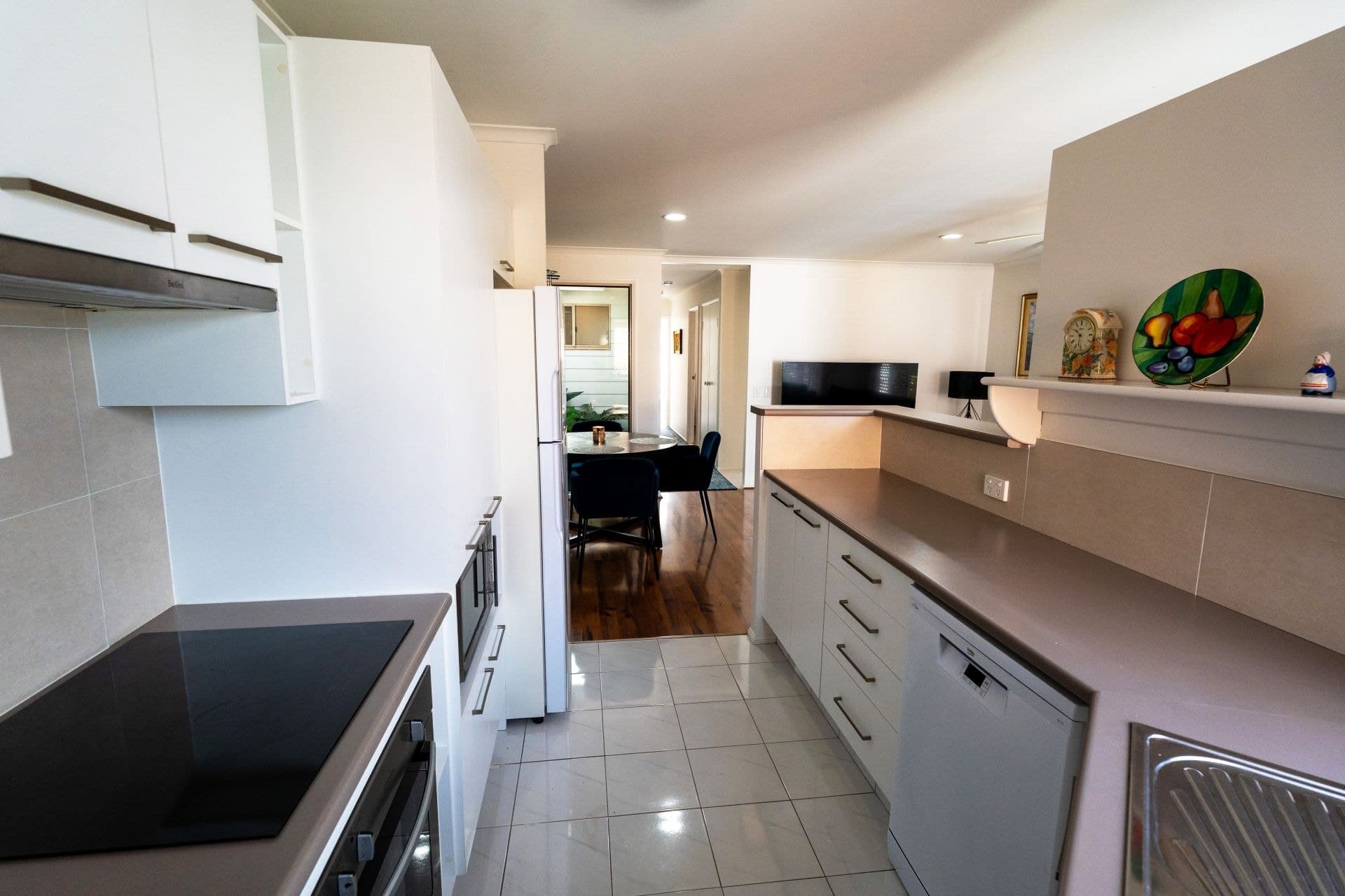 2/17 Cawthray Street, Biggera Waters QLD 4216, Biggera Waters - Thumbnail 8