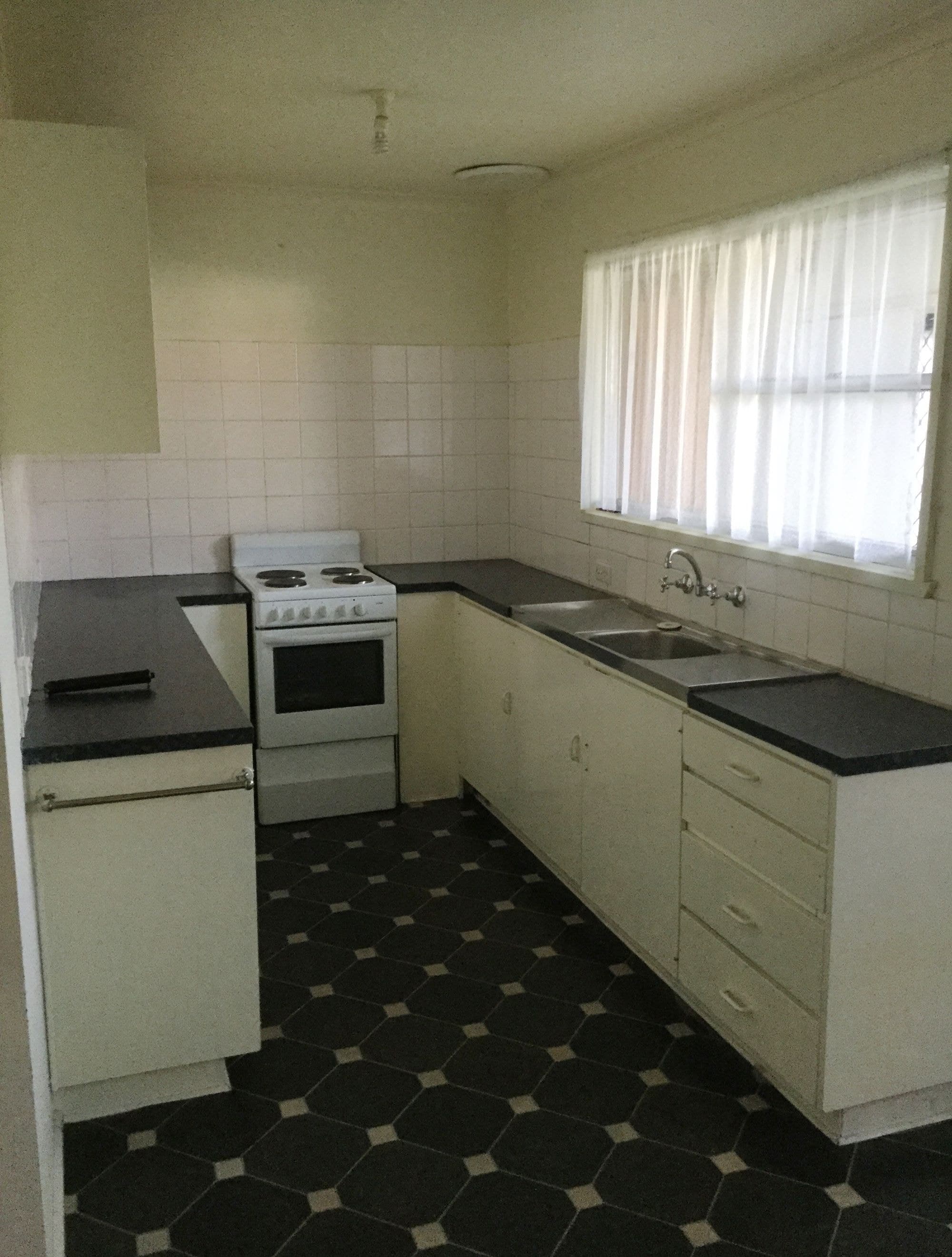 18 Forsyth Avenue, Horsham VIC 3400, Horsham - Thumbnail 5