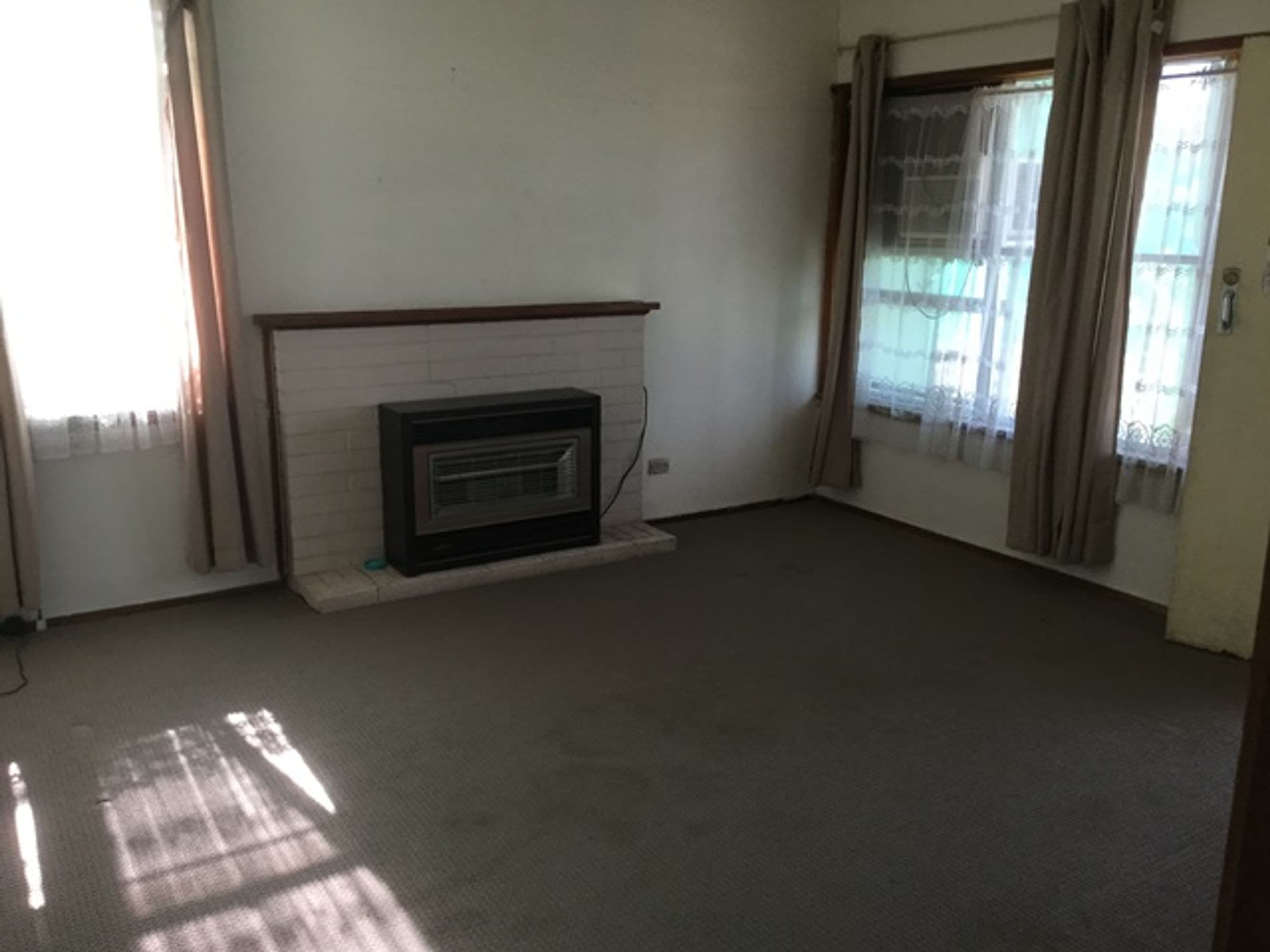 11 Hutchesson Street, Horsham VIC 3400, Horsham - Thumbnail 2