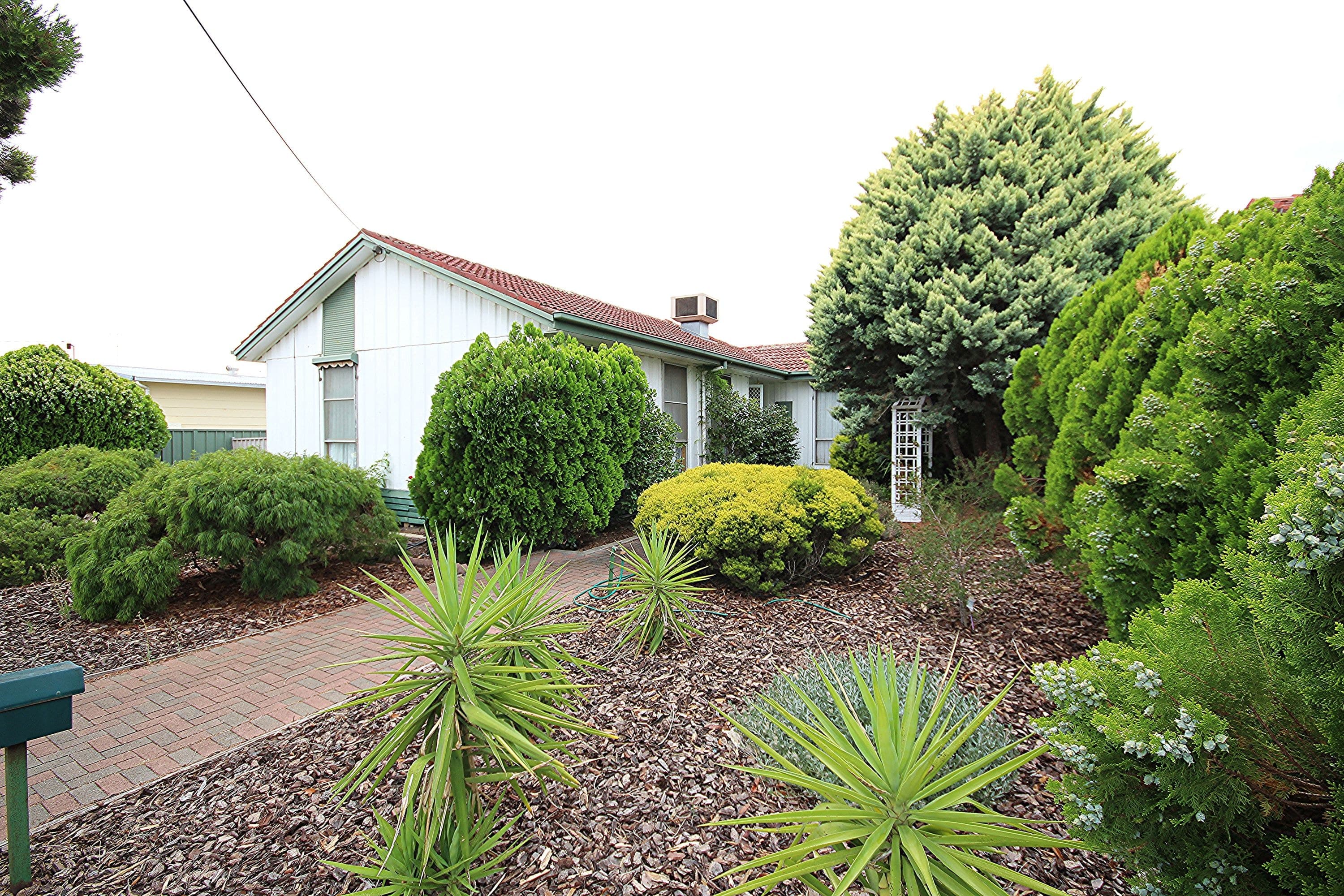 14 Felstead Avenue, Horsham VIC 3400, Horsham - Thumbnail 2