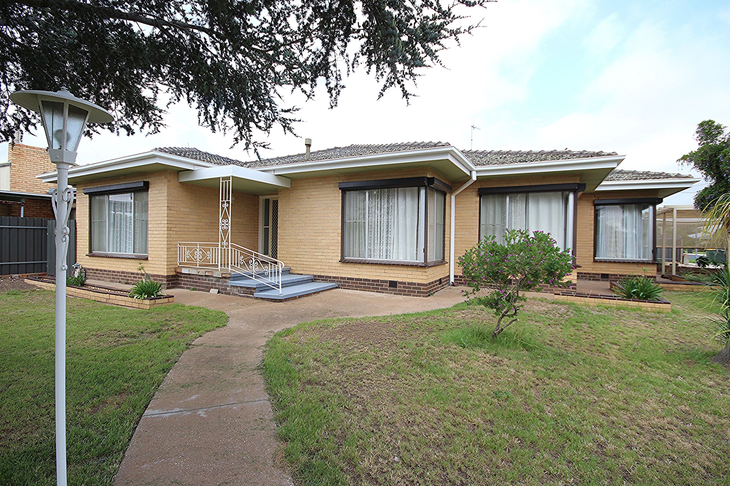 12 Kooyong Street, Horsham, VIC 3400, Horsham - Thumbnail 2