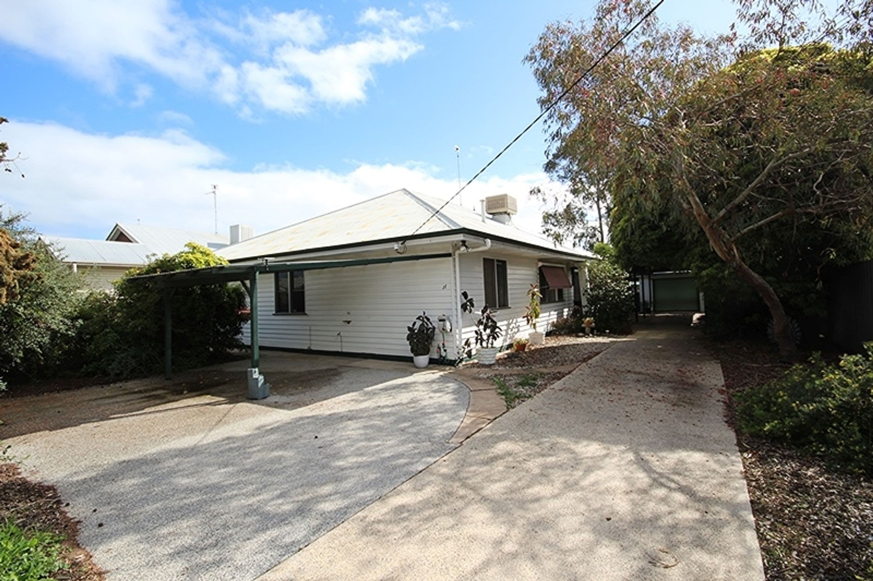 11 Bowden Street, Horsham VIC 3400, Horsham - Image 1
