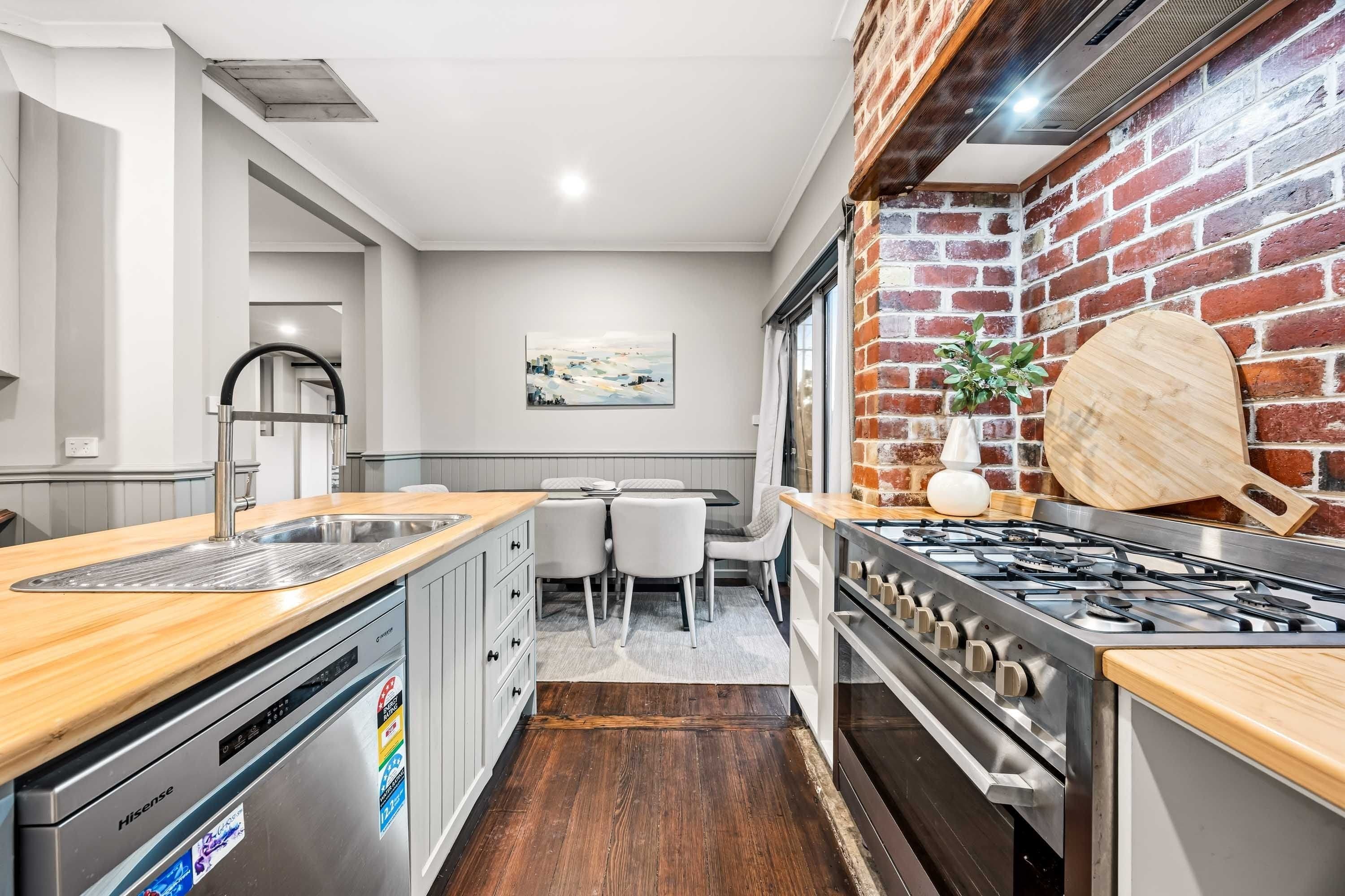 209 Rubicon Street, Sebastopol VIC 3356, Sebastopol - Thumbnail 5