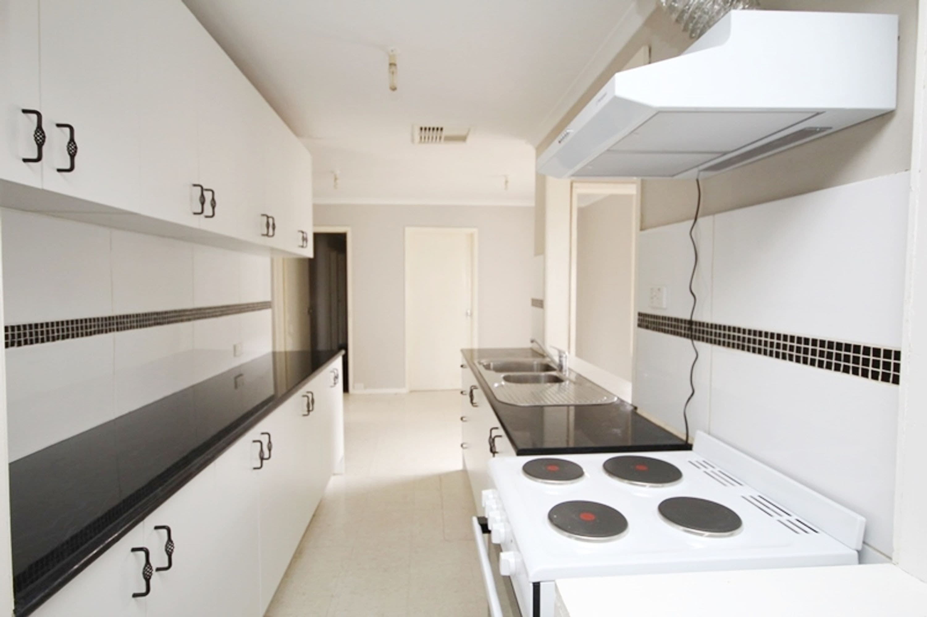 21 Felstead Avenue, Horsham VIC 3400, Horsham - Thumbnail 4