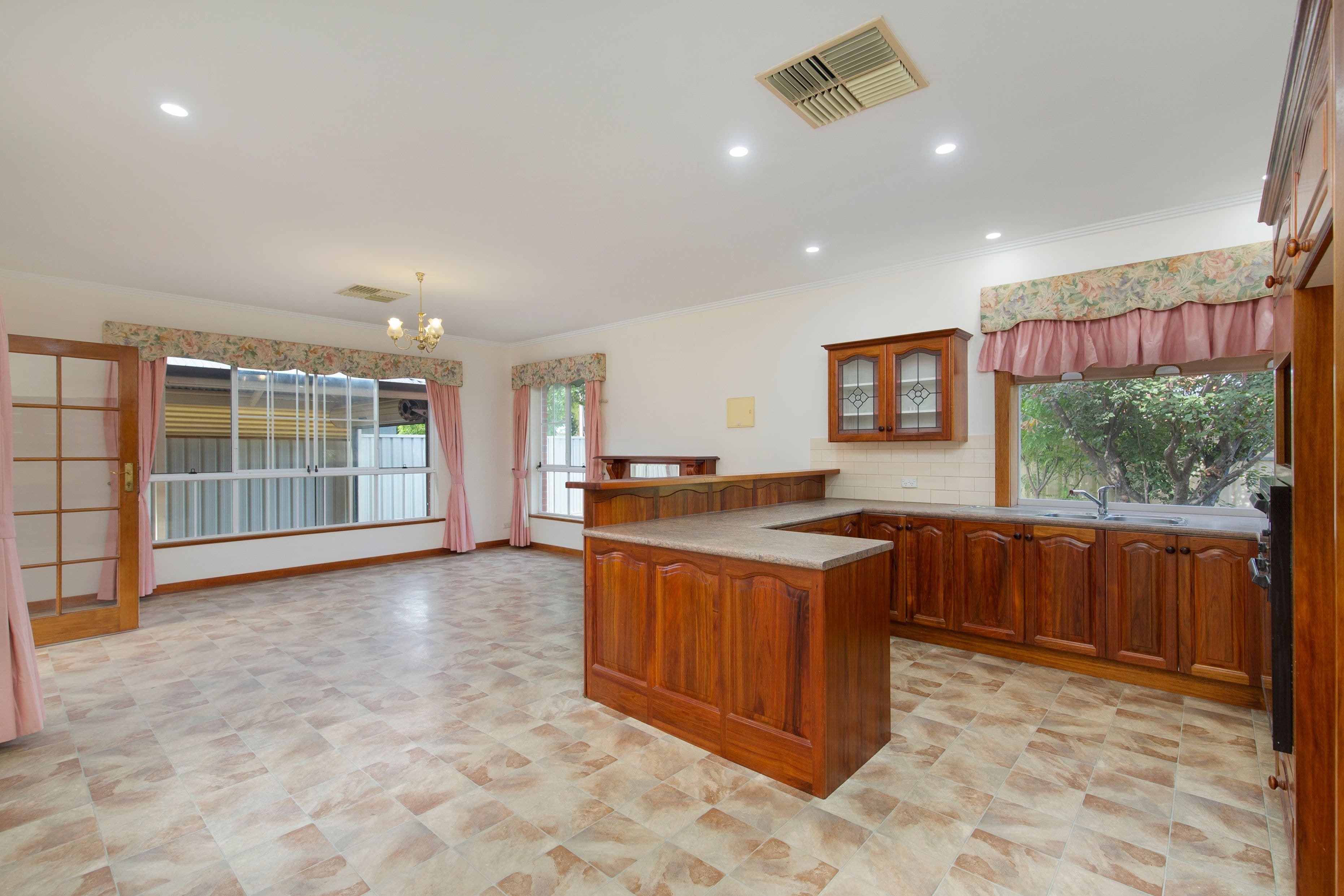 36 Kildonan Road, Warradale SA 5046, Warradale - Thumbnail 2