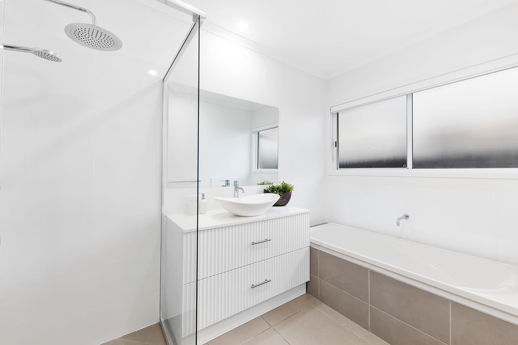 4 Longcove Place, Peregian Springs, Peregian Springs - Thumbnail 2