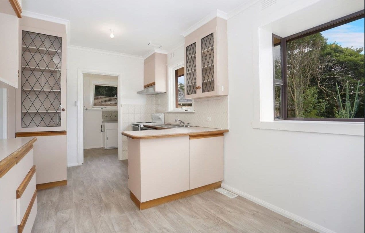 5 Morshead Avenue, Mount Waverley VIC 3149, Mount Waverley - Thumbnail 4