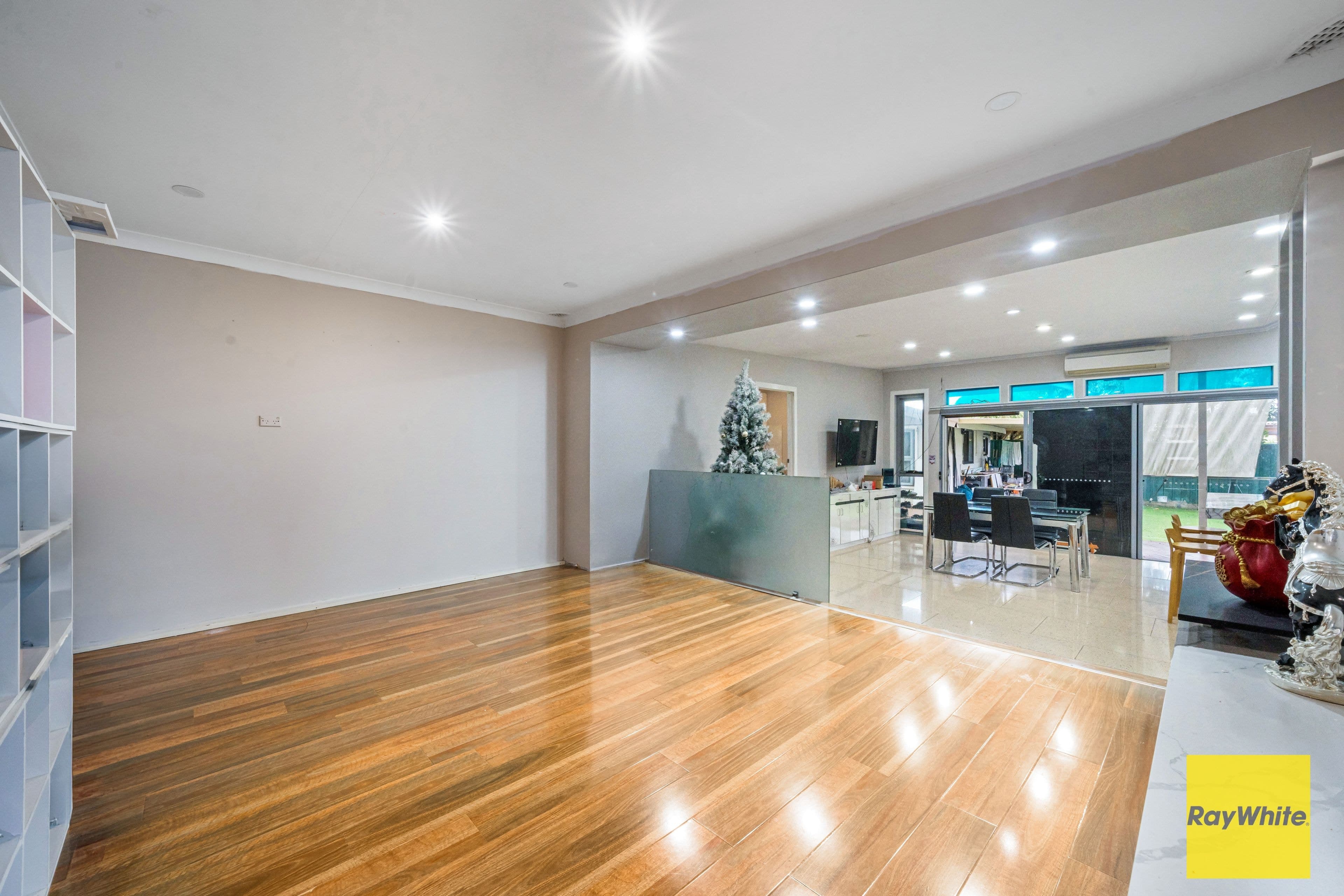 10 Farningham Street, Mount Pritchard NSW 2170, Mount Pritchard - Thumbnail 2