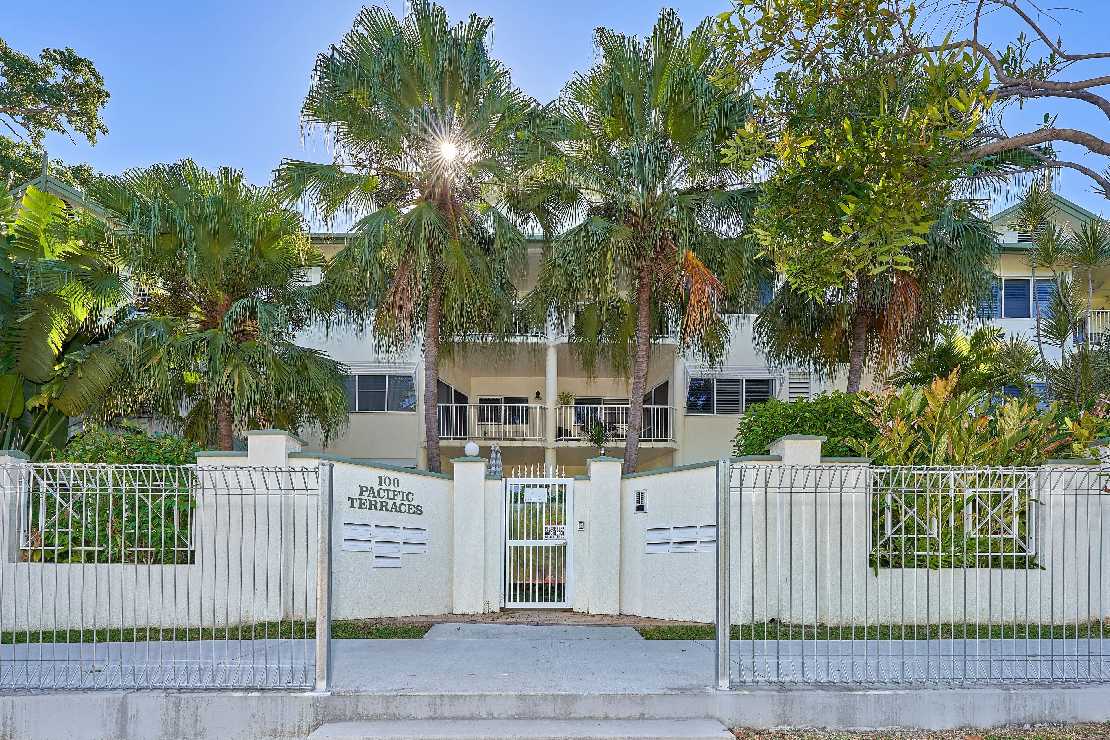 6/98-100 Moore Street, Trinity Beach QLD 4879, Trinity Beach - Image 1