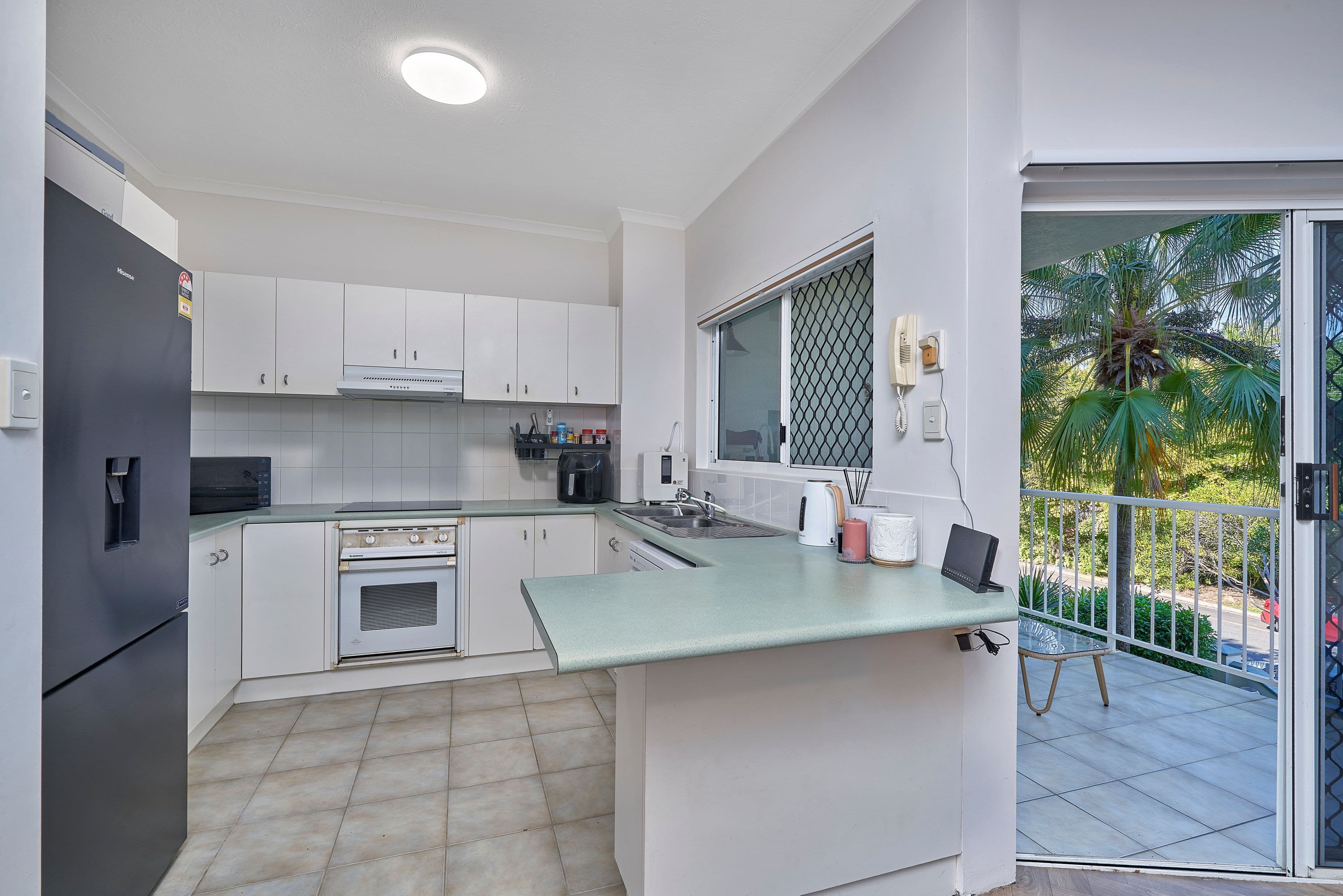 6/98-100 Moore Street, Trinity Beach QLD 4879, Trinity Beach - Thumbnail 4