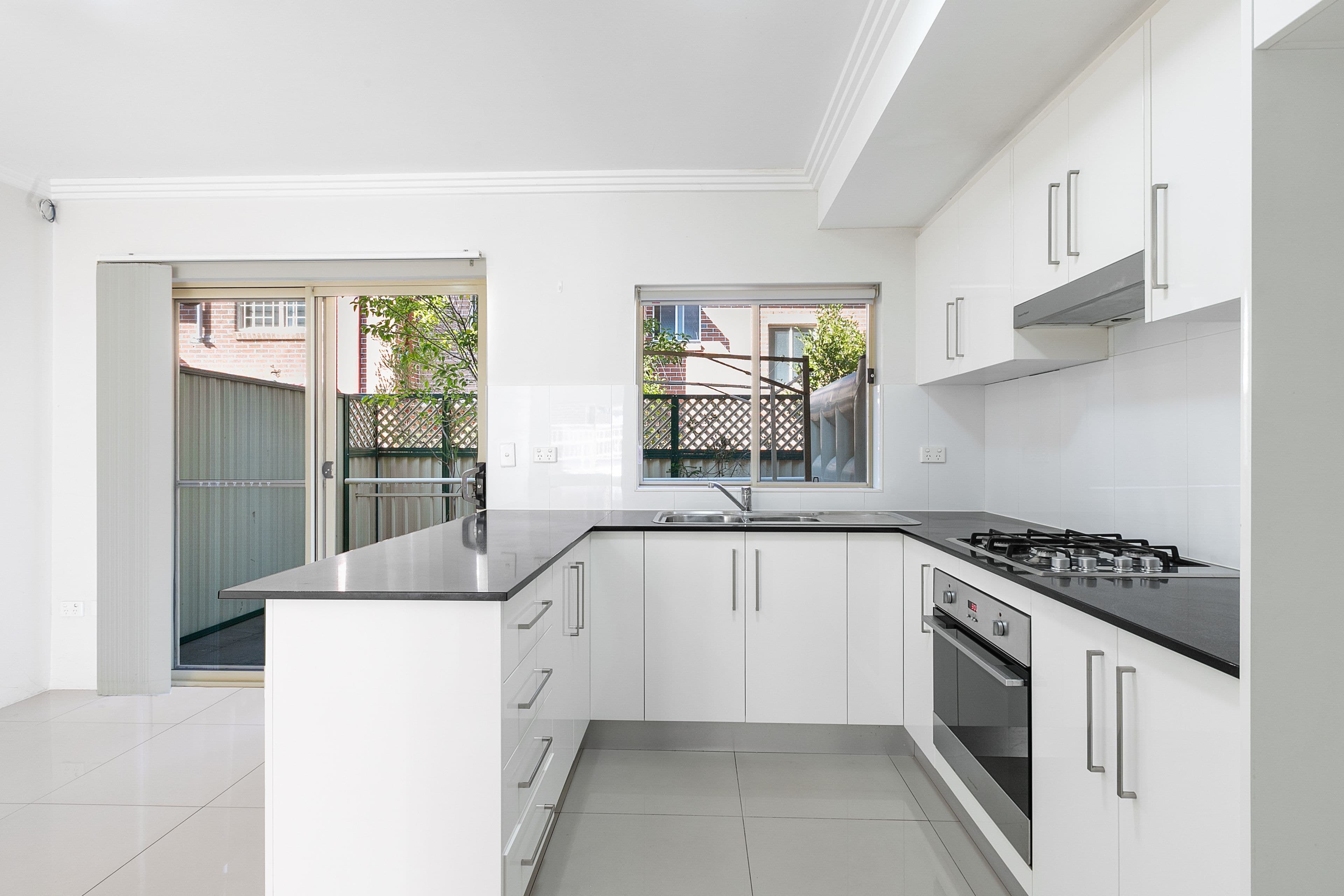2/5-9 Hill Street, Campsie NSW 2194, Campsie - Thumbnail 3
