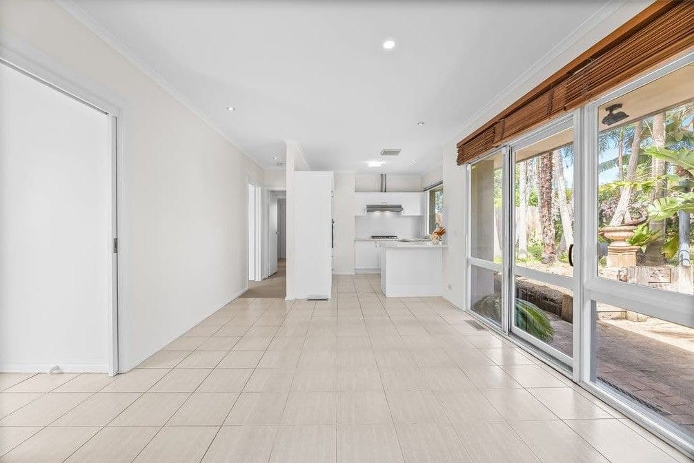 1/66 Blackburn Road, Doncaster East VIC 3109, Doncaster East - Thumbnail 2