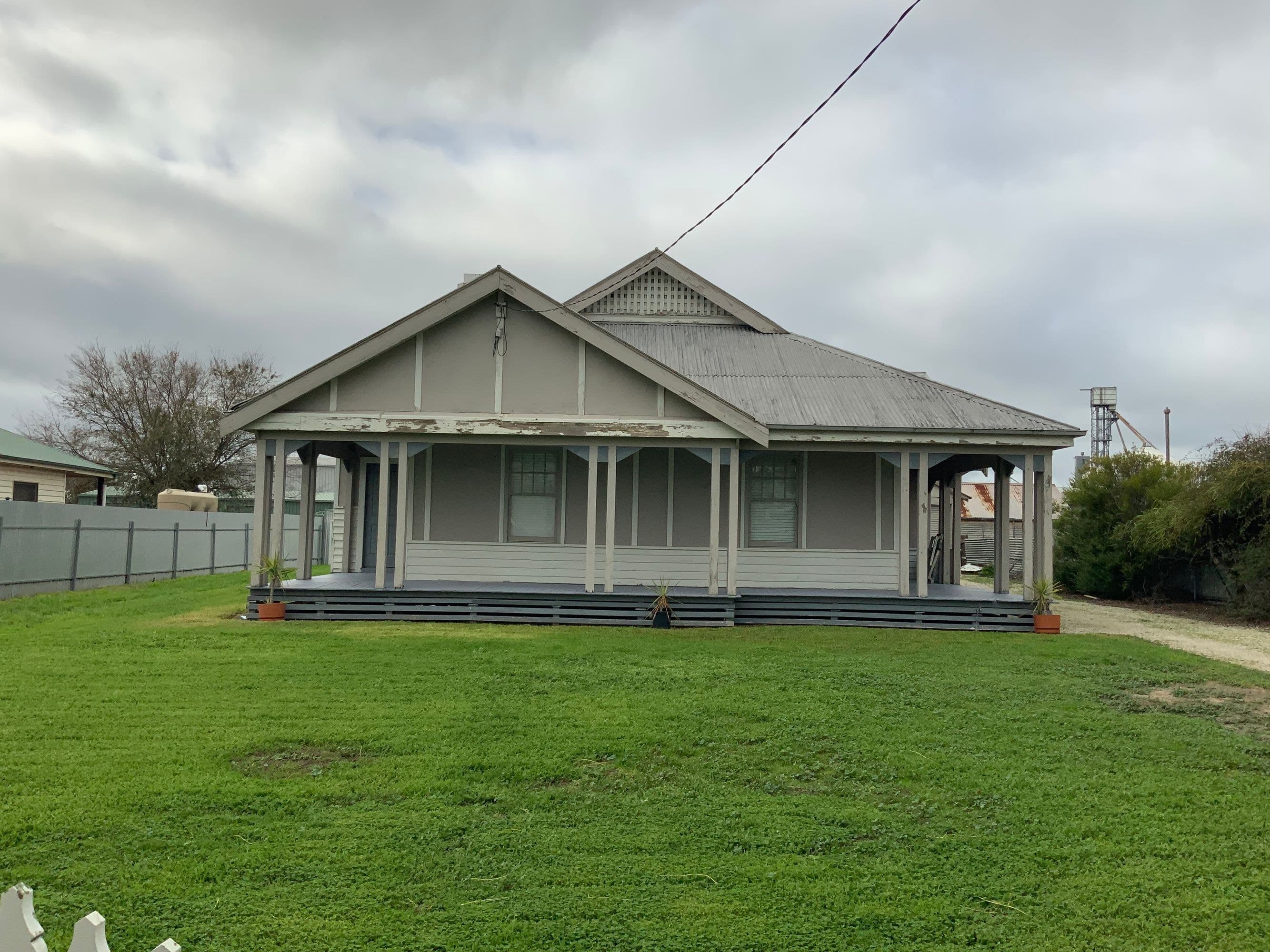 10 Davis Avenue, Nhill VIC 3418, Nhill - Image 1