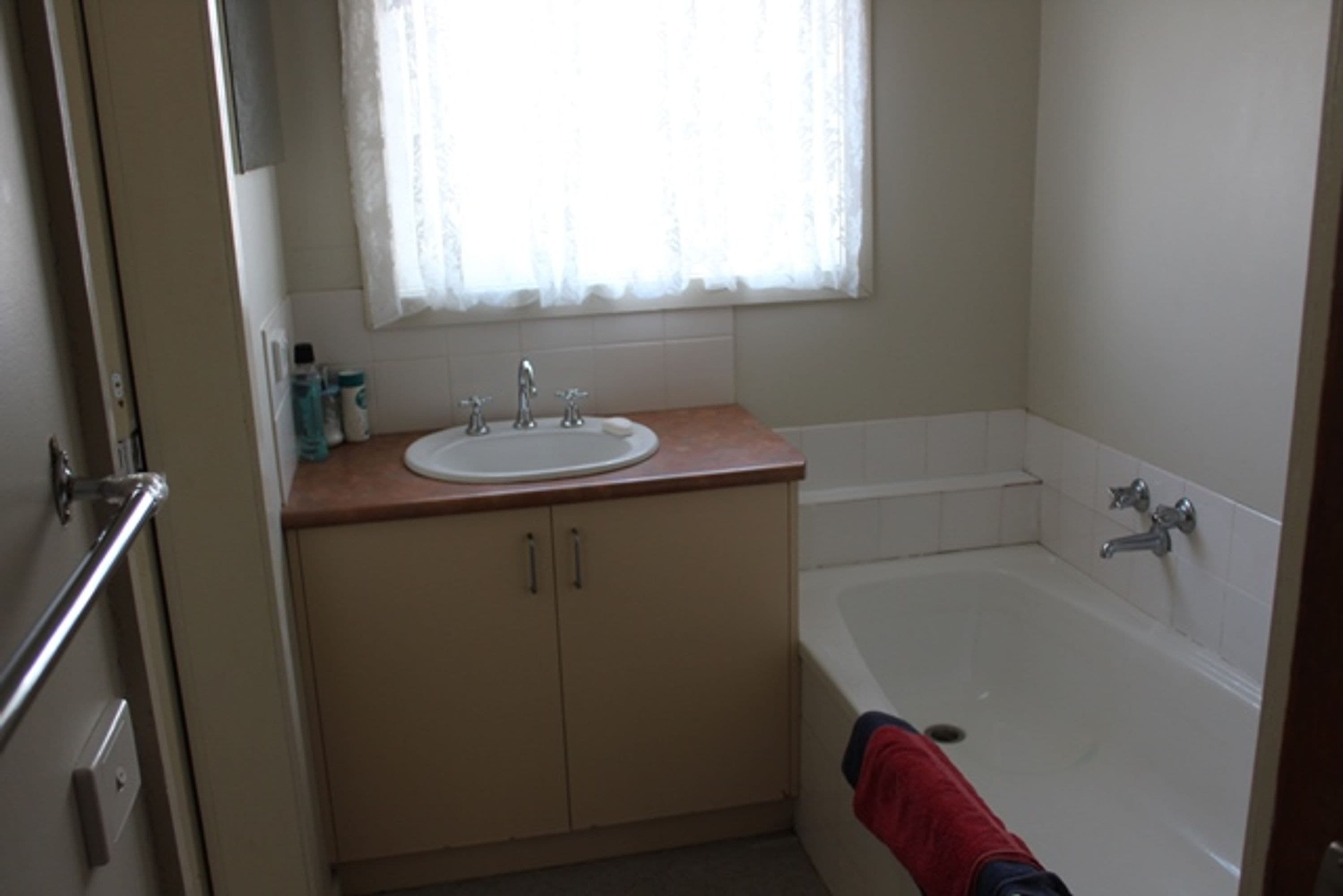 4 Felstead Avenue, Horsham VIC 3400, Horsham - Thumbnail 2