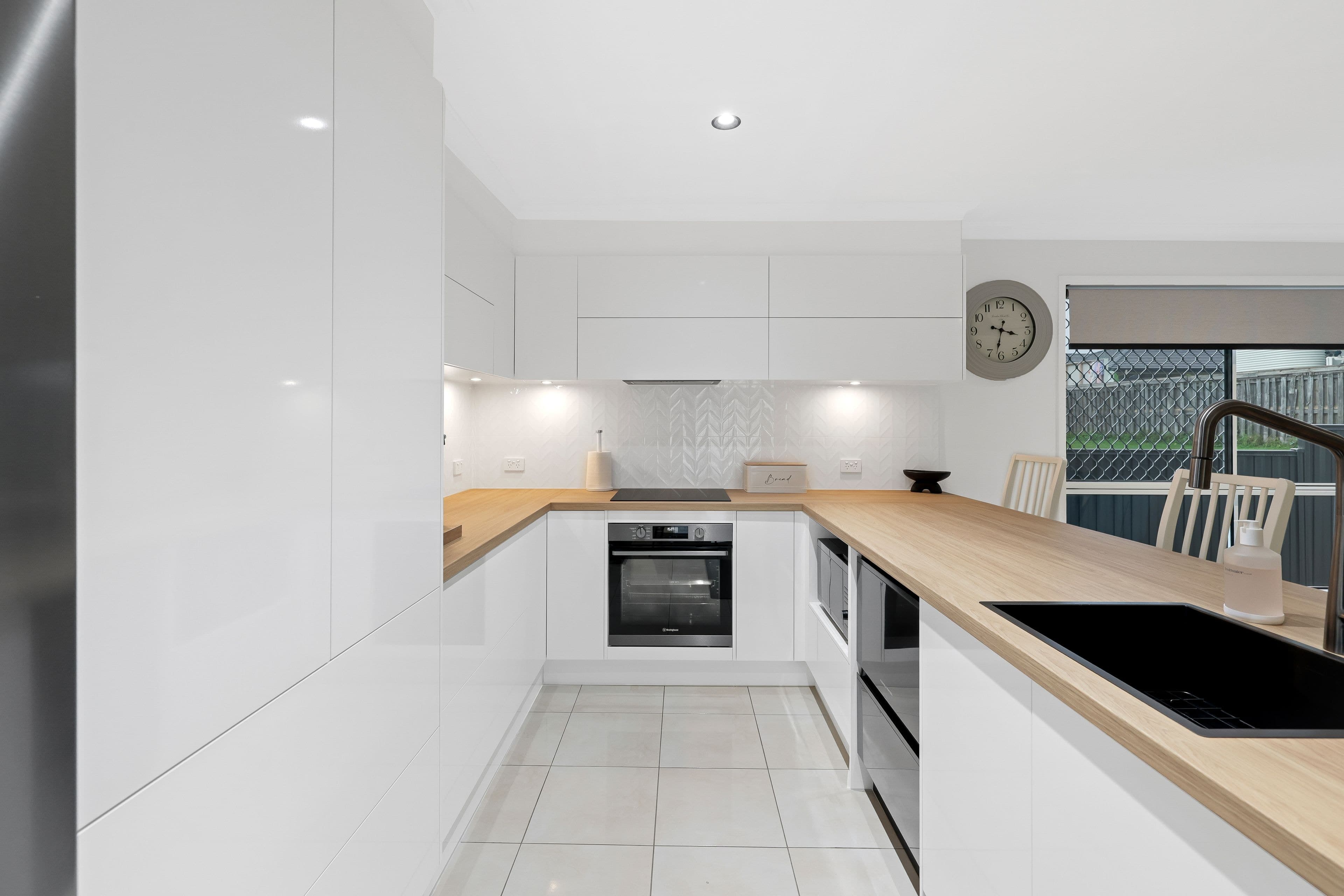 2/2 Wright Court, Upper Coomera QLD 4209, Upper Coomera - Thumbnail 5