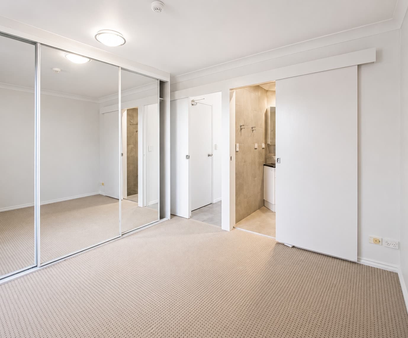 31/23 Edmondstone Street, South Brisbane QLD 4101, South Brisbane - Thumbnail 8