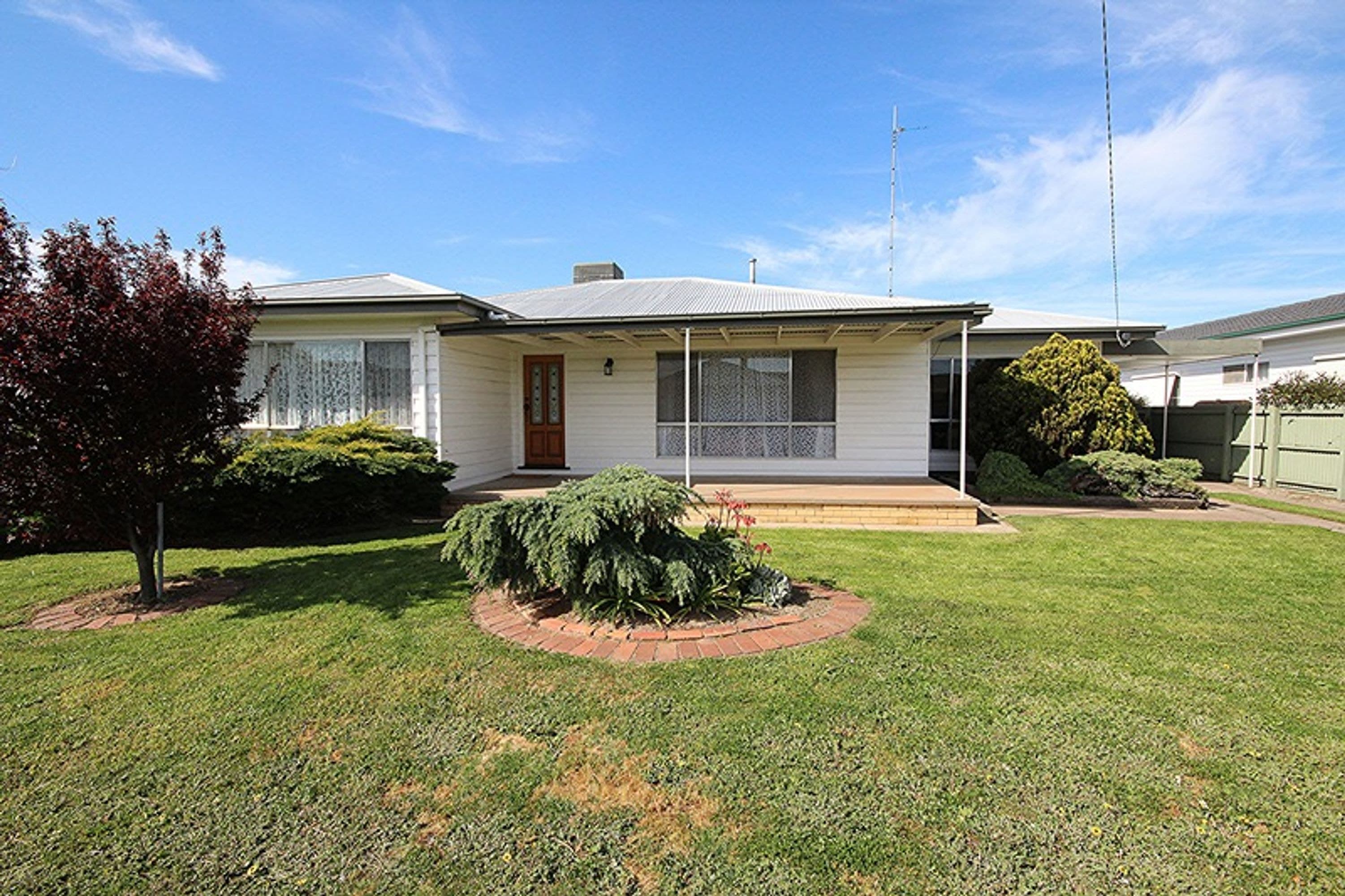 19 Landy Street, Horsham VIC 3400, Horsham - Image 1