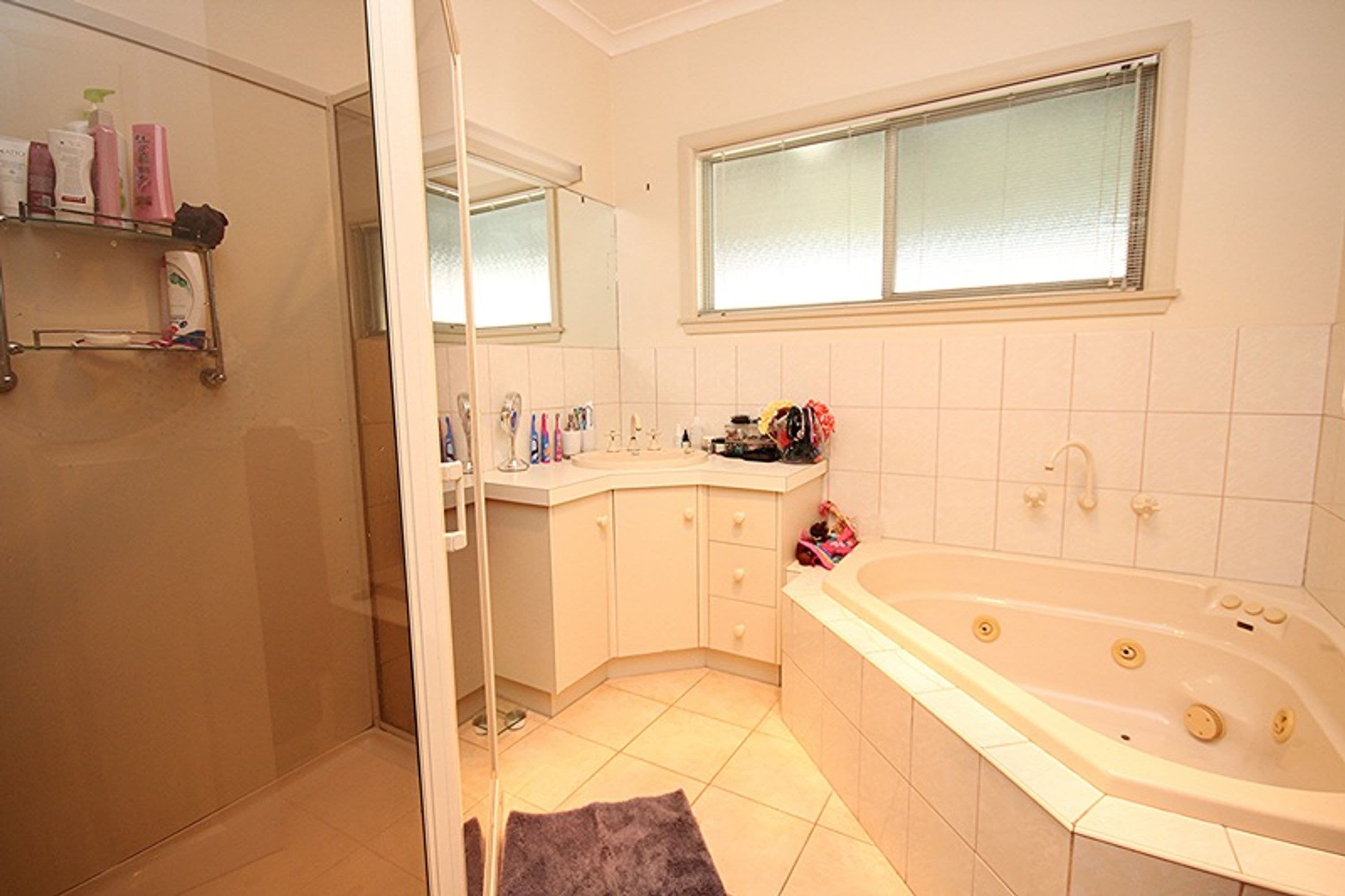 19 Landy Street, Horsham VIC 3400, Horsham - Thumbnail 7
