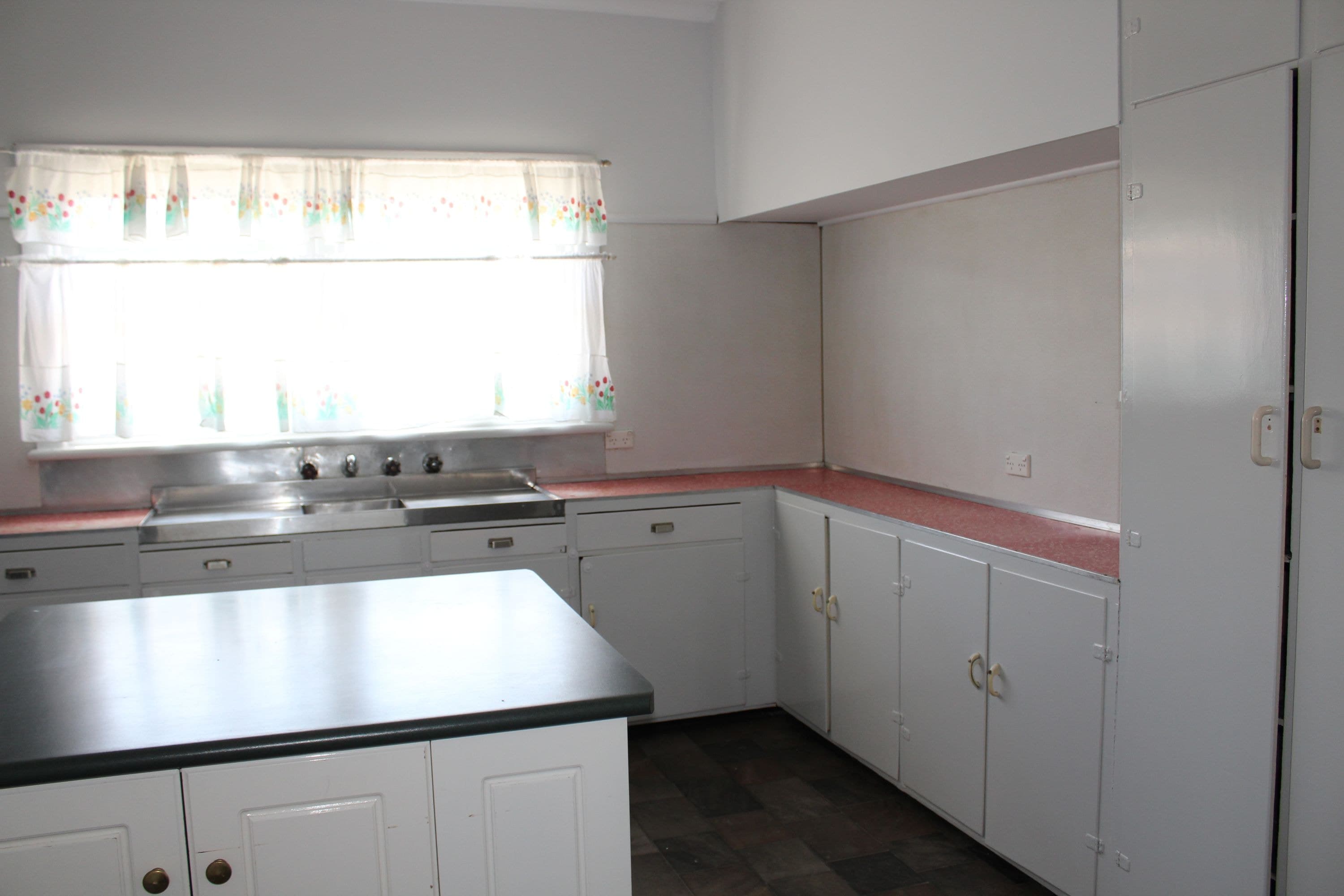 3 Dimboola Road, Horsham VIC 3400, Horsham - Thumbnail 8