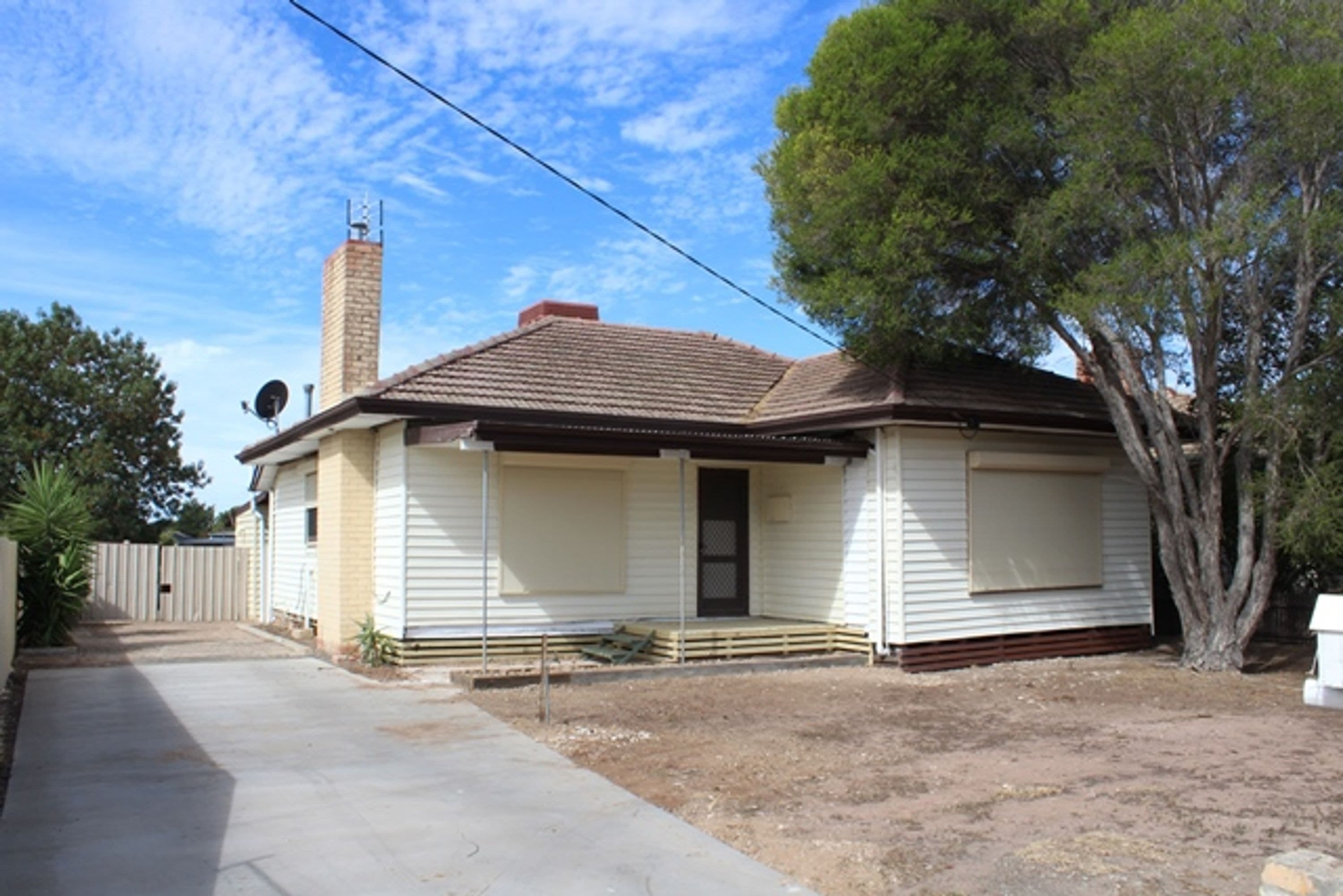 16 Philip Street, Horsham VIC 3400, Horsham - Image 1