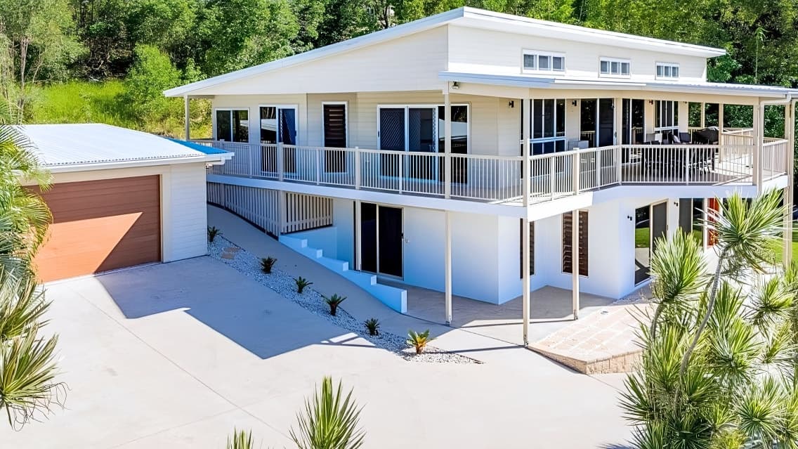 5 Goldsands Court, Agnes Water QLD 4677, Agnes Water - Thumbnail 2