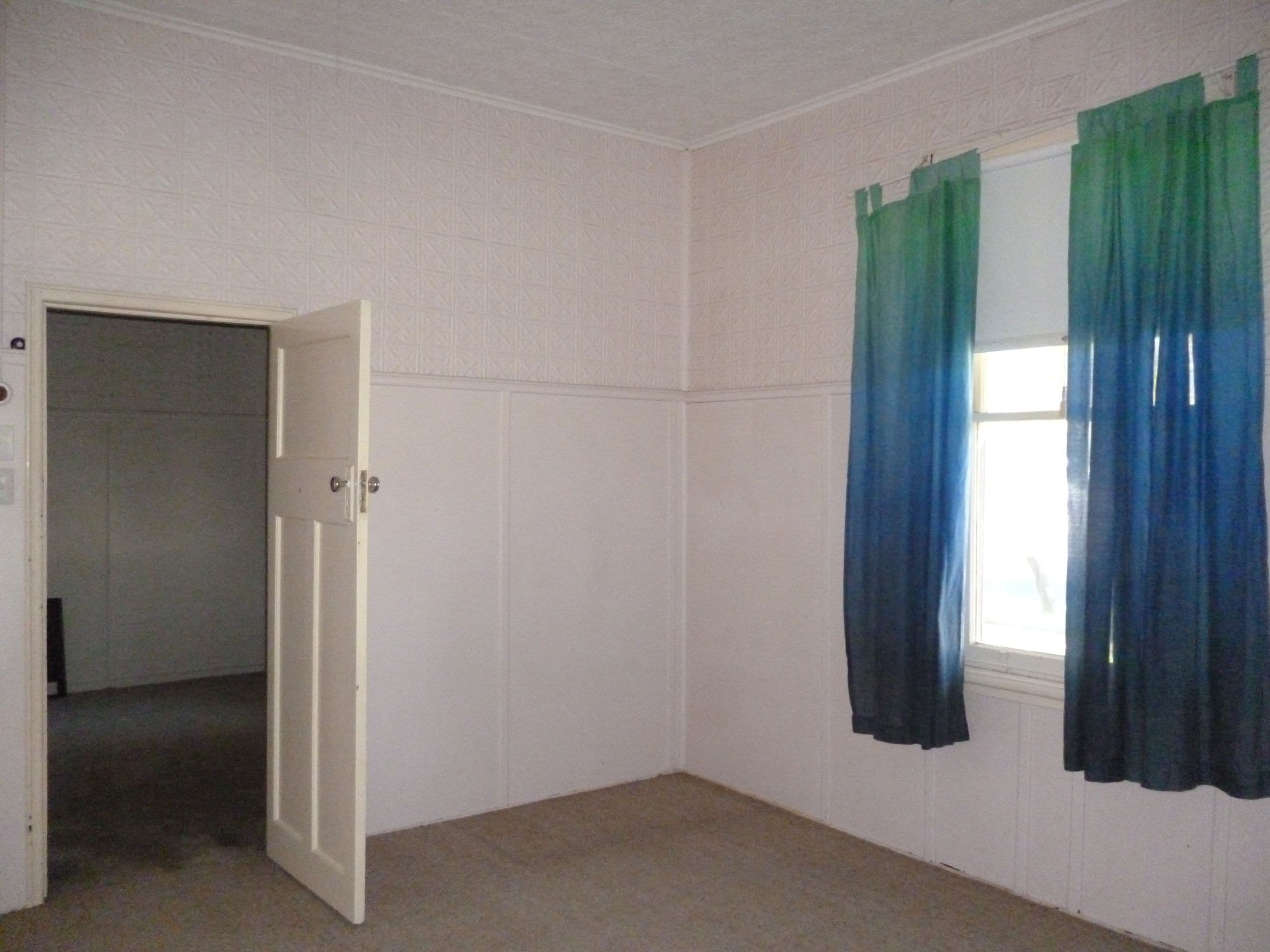 2 Livingstone Street, Warracknabeal VIC 3393, Warracknabeal - Thumbnail 4