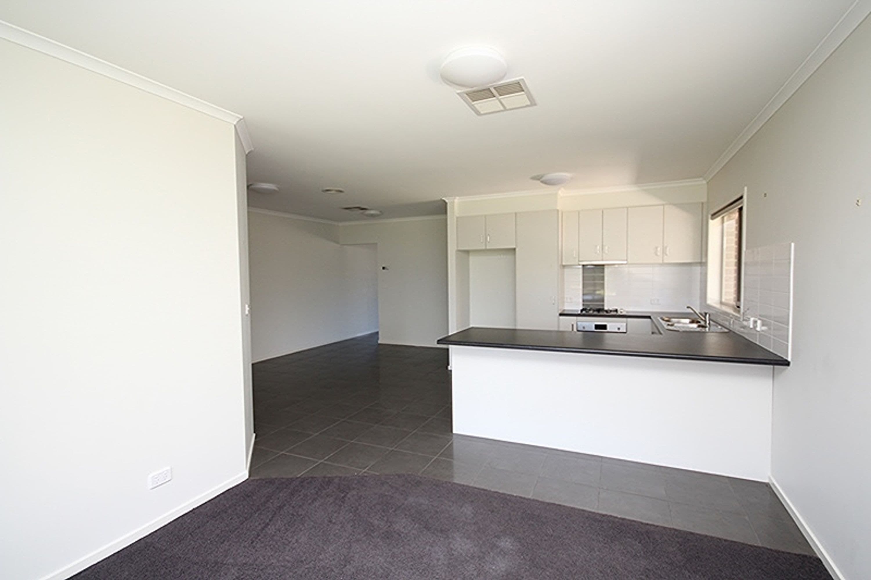 16 Hickson Street, Horsham VIC 3400, Horsham - Thumbnail 4