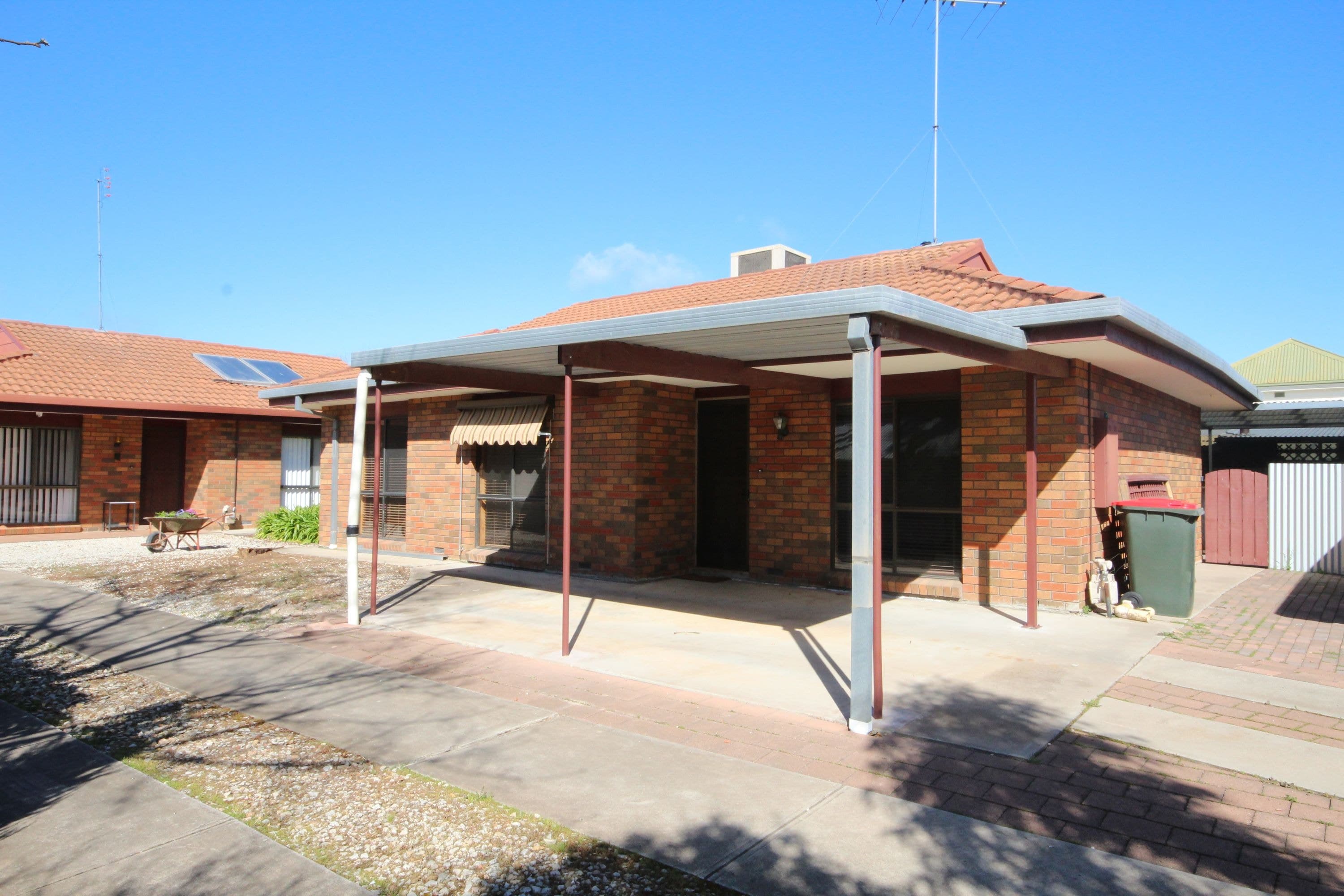 2/4 Searle Street, Horsham VIC 3400, Horsham - Image 1