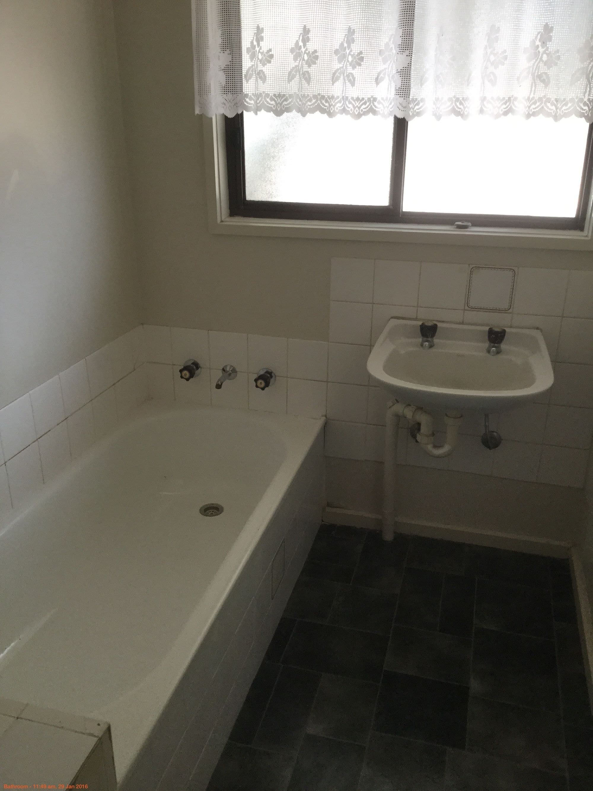 4 Calder Court, Horsham VIC 3400, Horsham - Thumbnail 4
