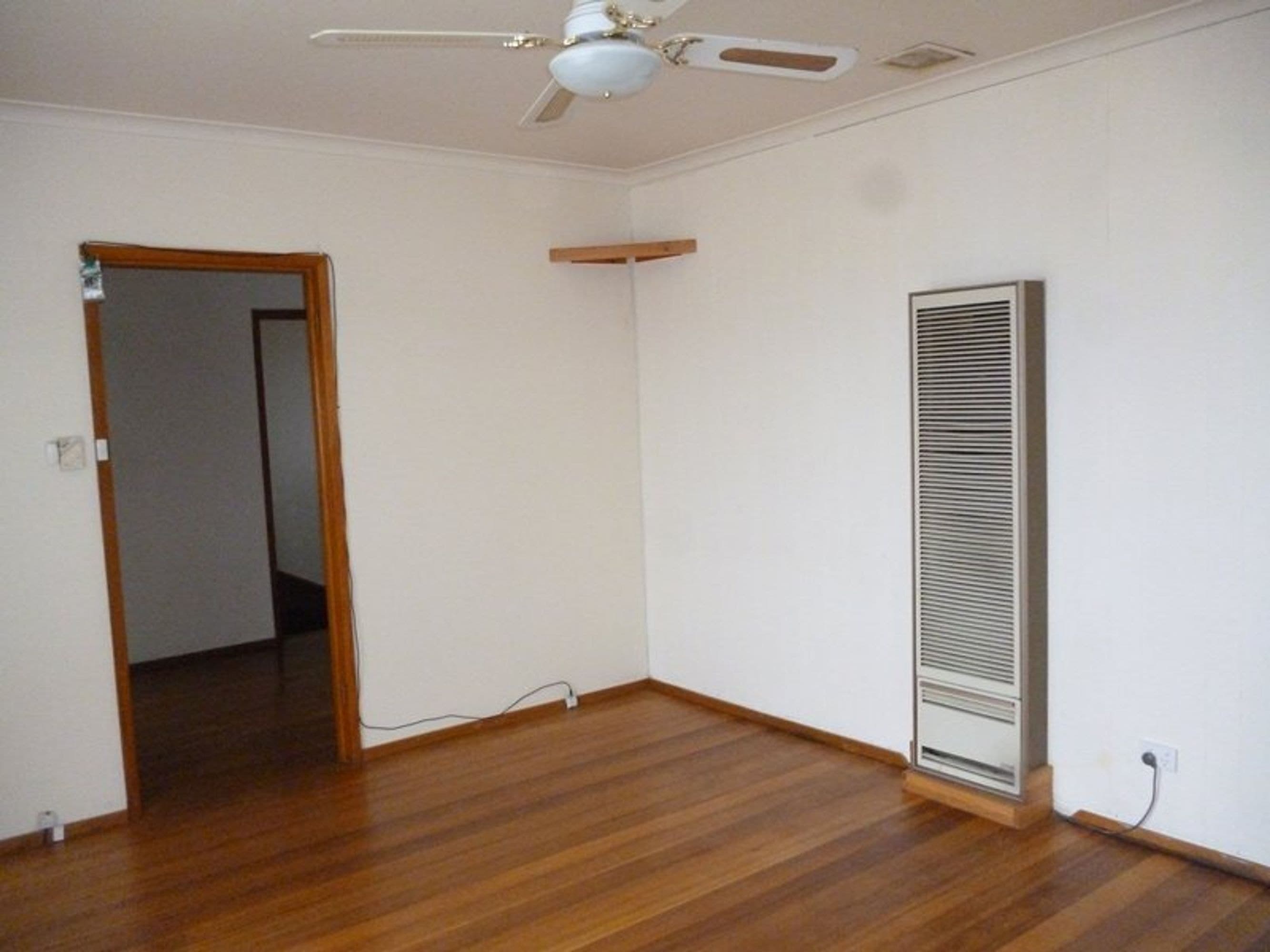 17 Hennessey Street, Horsham VIC 3400, Horsham - Thumbnail 3