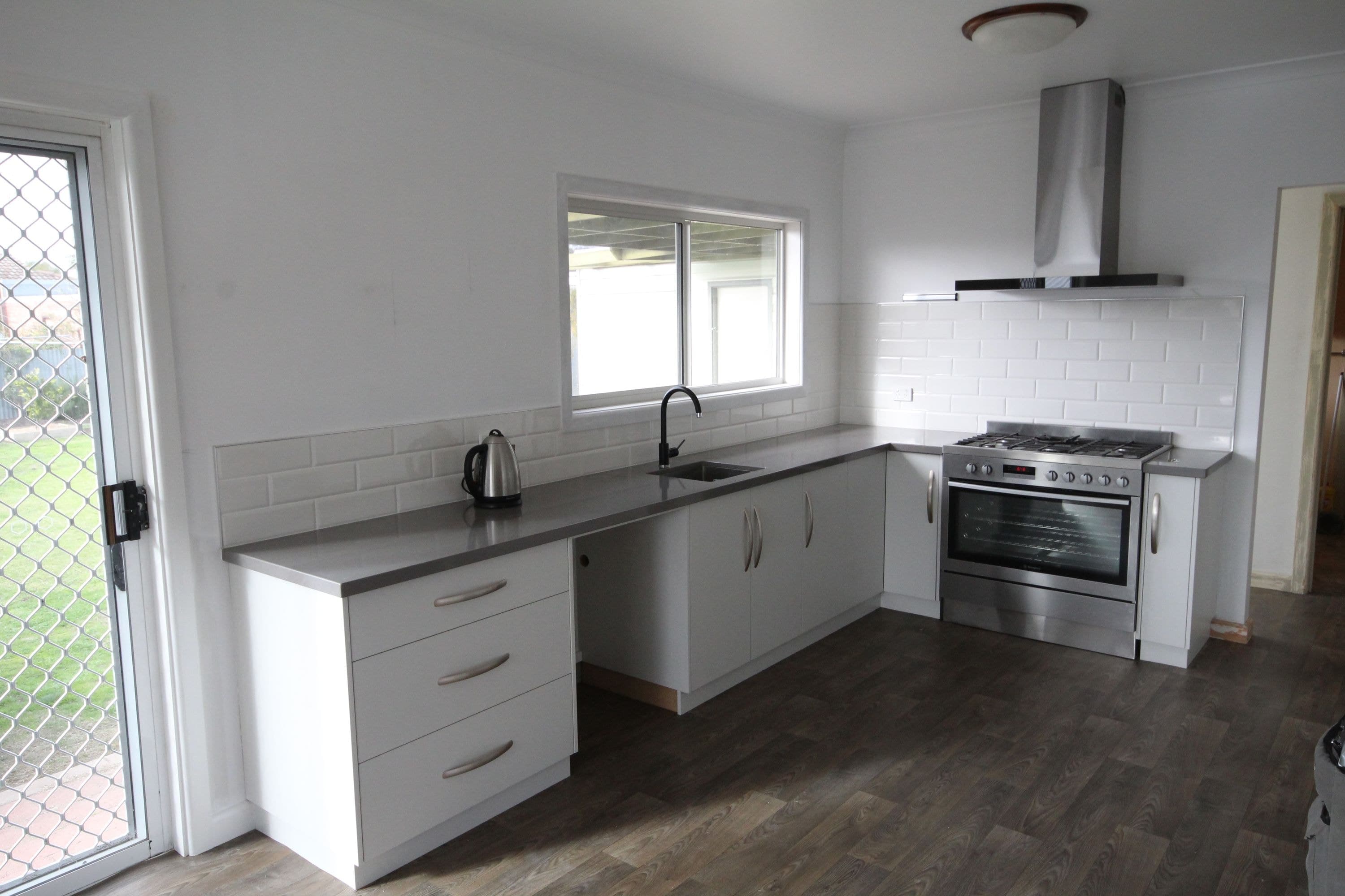11 Glancy Street, Horsham VIC 3400, Horsham - Thumbnail 2