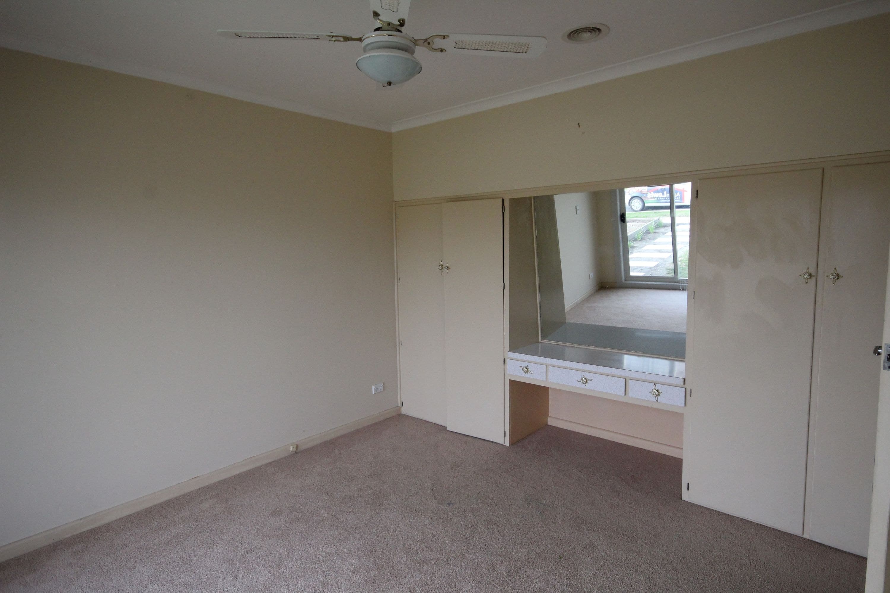 11 Glancy Street, Horsham VIC 3400, Horsham - Thumbnail 4