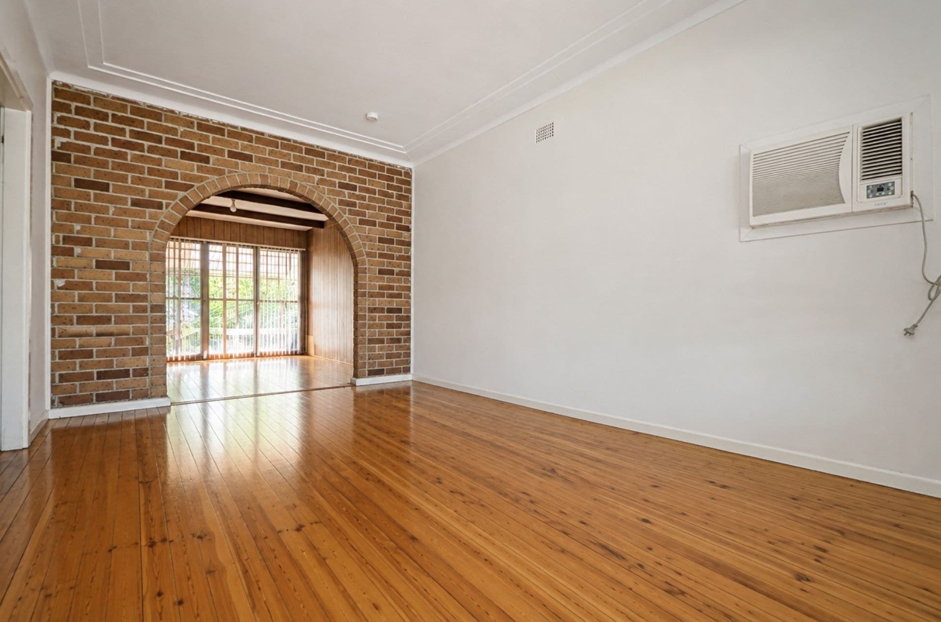 18 Bogalara Road, Old Toongabbie, NSW, 2146, Old Toongabbie - Thumbnail 2