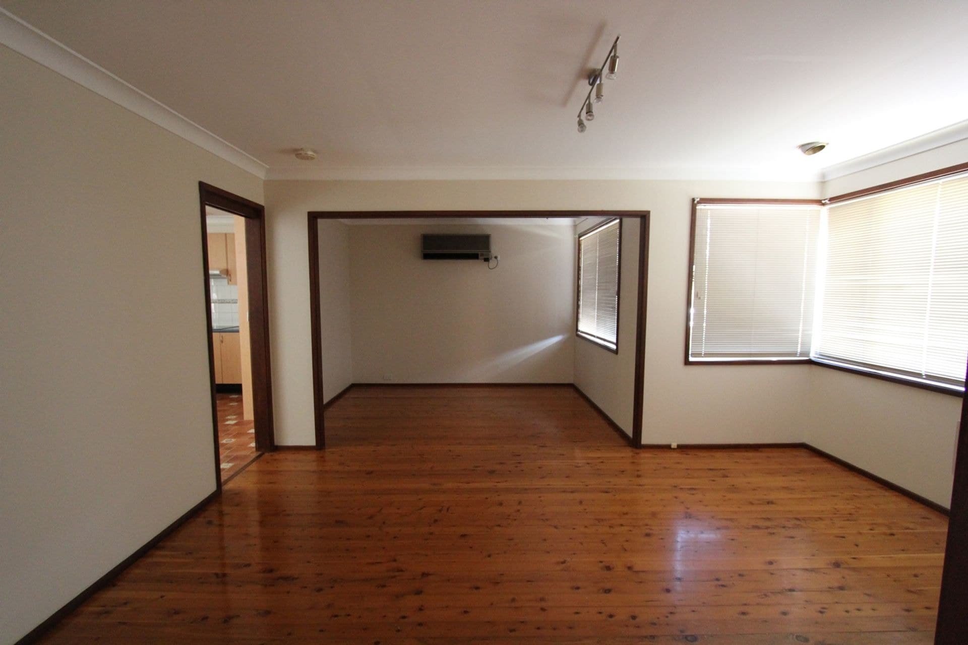 56 Bungarra Crescent, Chipping Norton, NSW, 2170, Chipping Norton - Thumbnail 3