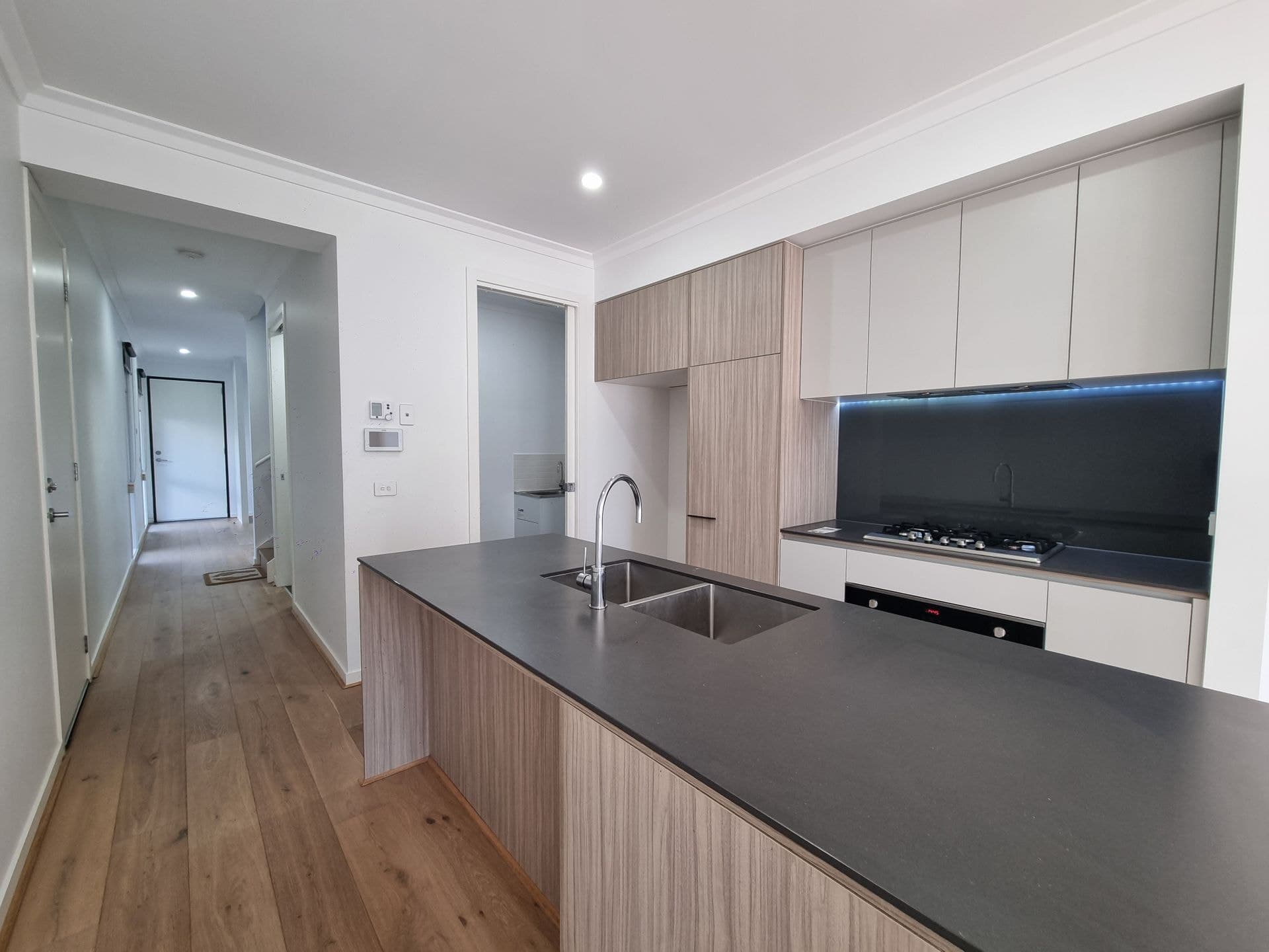 4 Peppercorn Way, Clayton South, VIC, 3169, Clayton South - Thumbnail 6