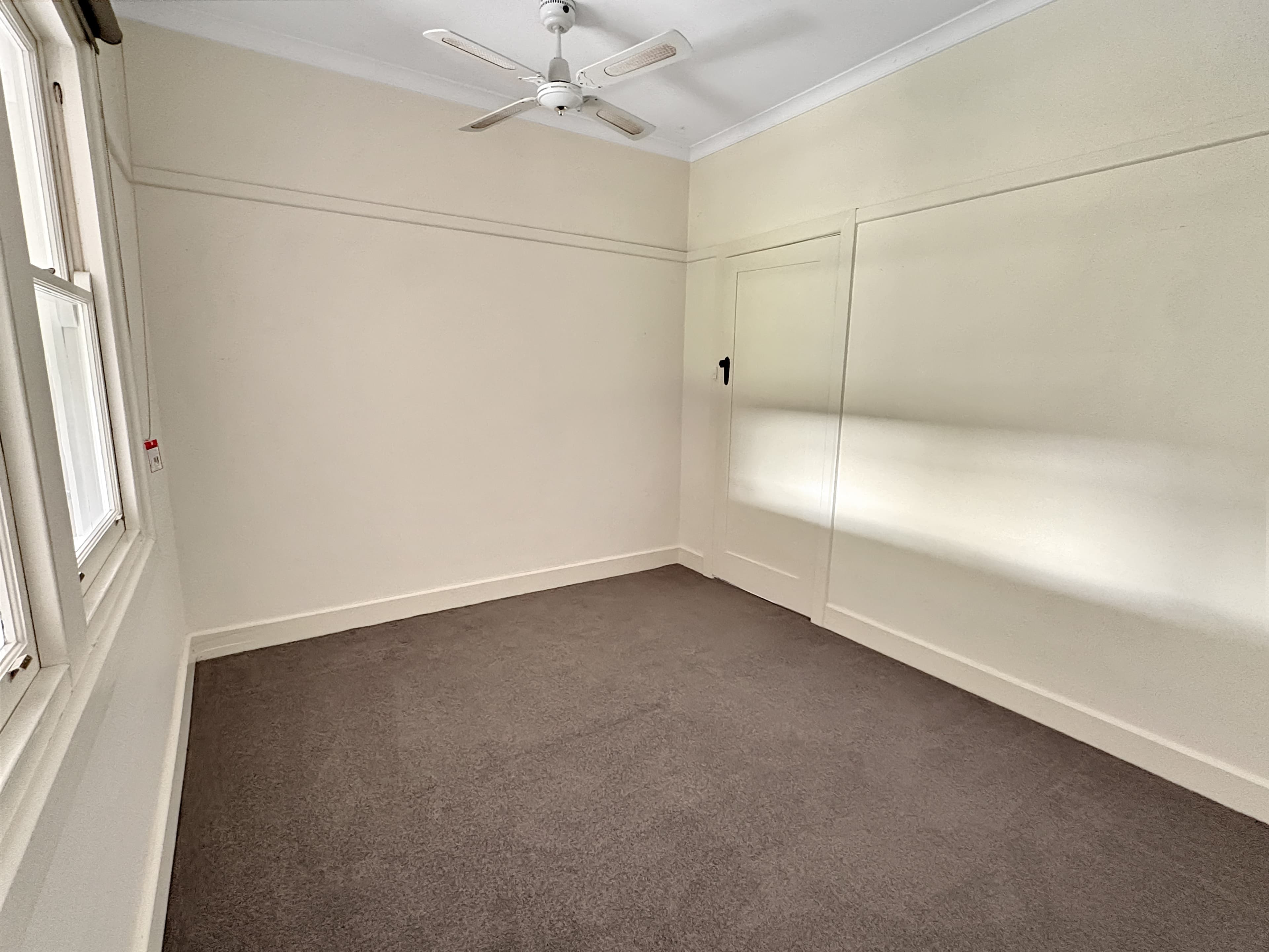35 Hunter Street, Mansfield, Mansfield - Thumbnail 3
