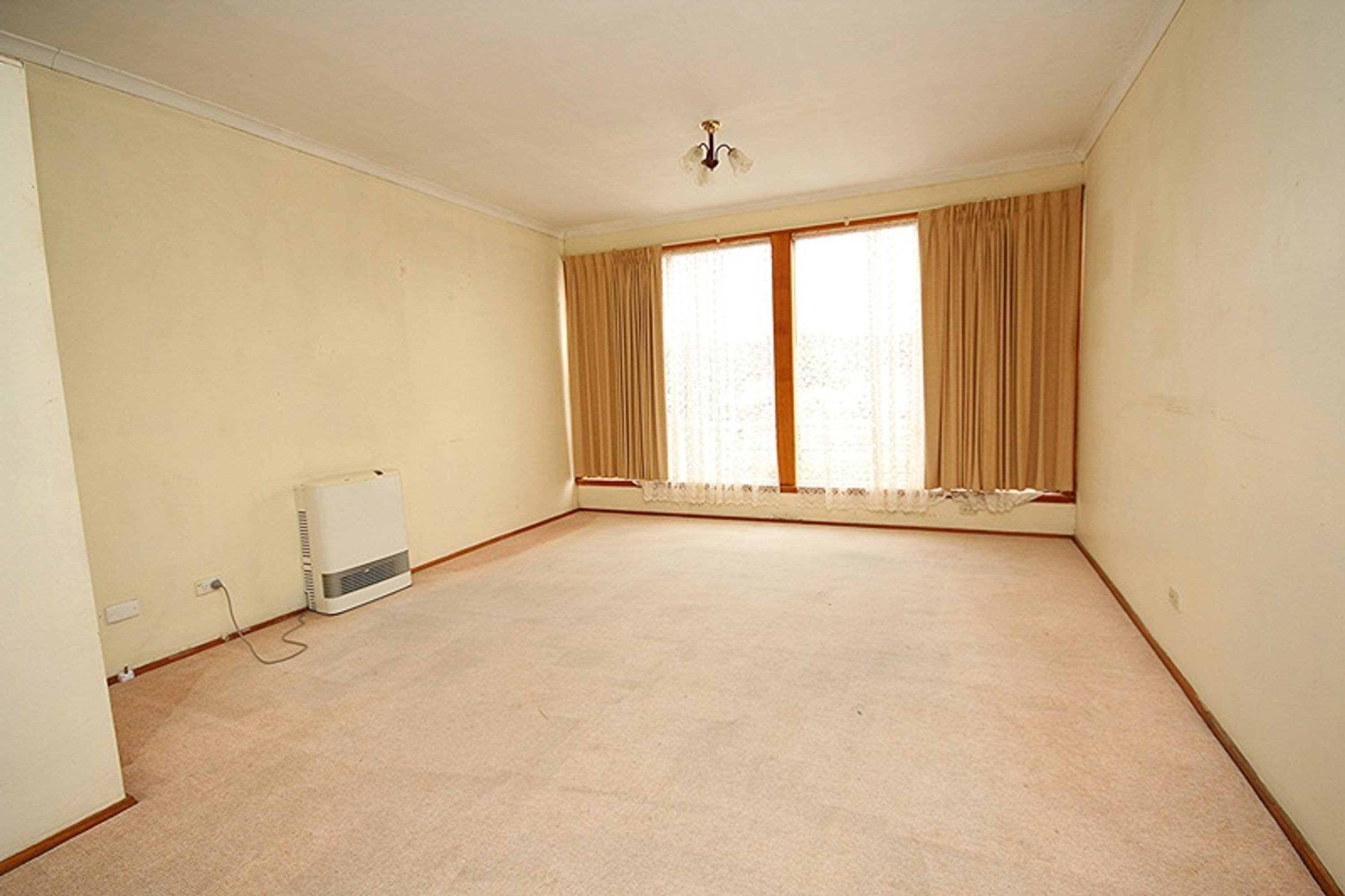 8 Watts Street, Horsham VIC 3400, Horsham - Thumbnail 2