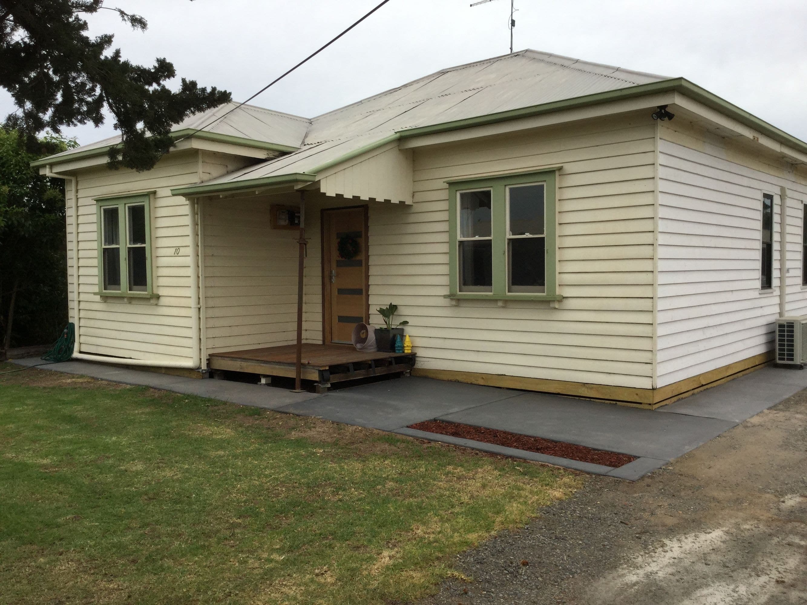 10 Wilmoth Avenue, Horsham VIC 3400, Horsham - Image 1