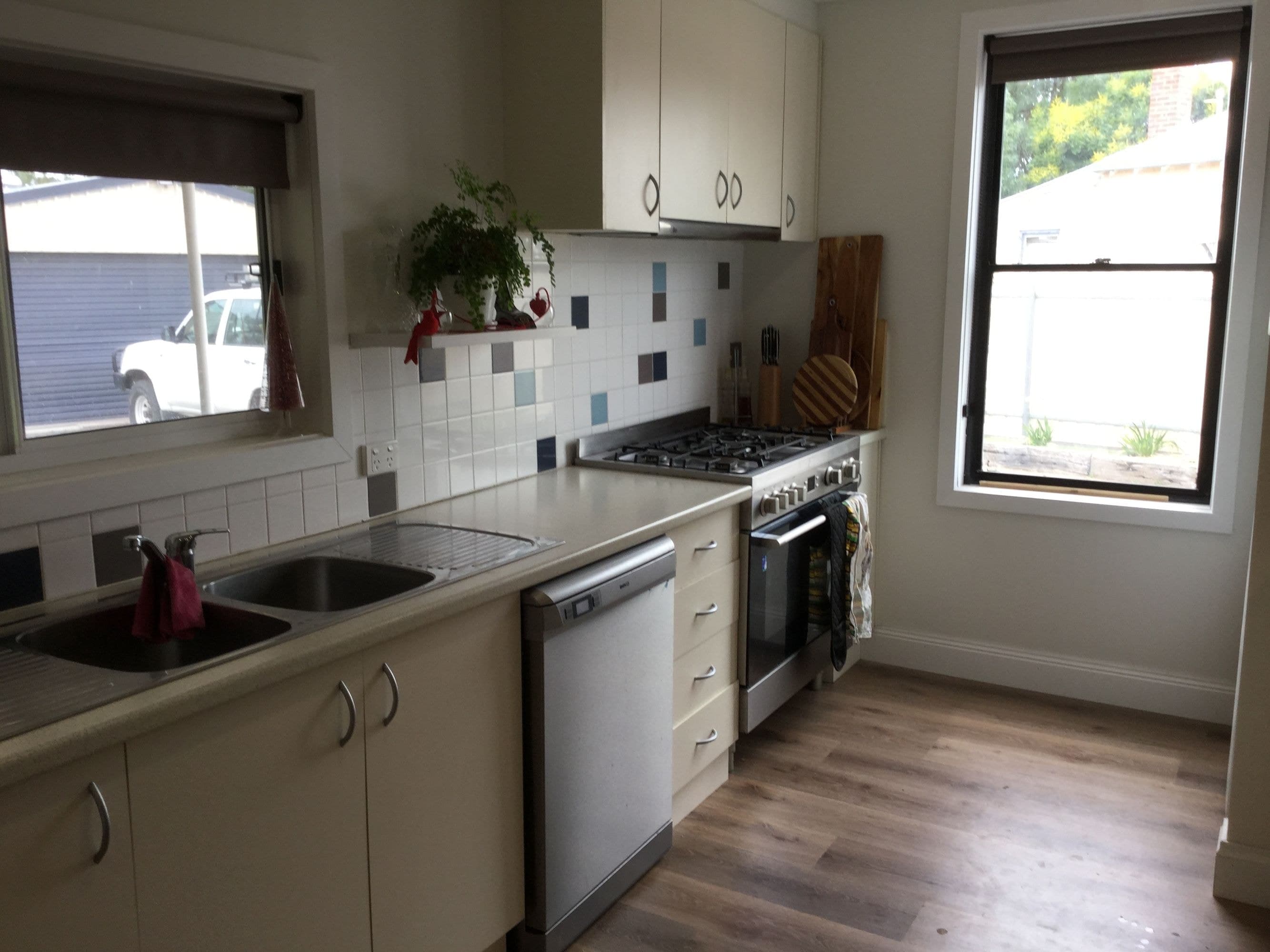10 Wilmoth Avenue, Horsham VIC 3400, Horsham - Thumbnail 3