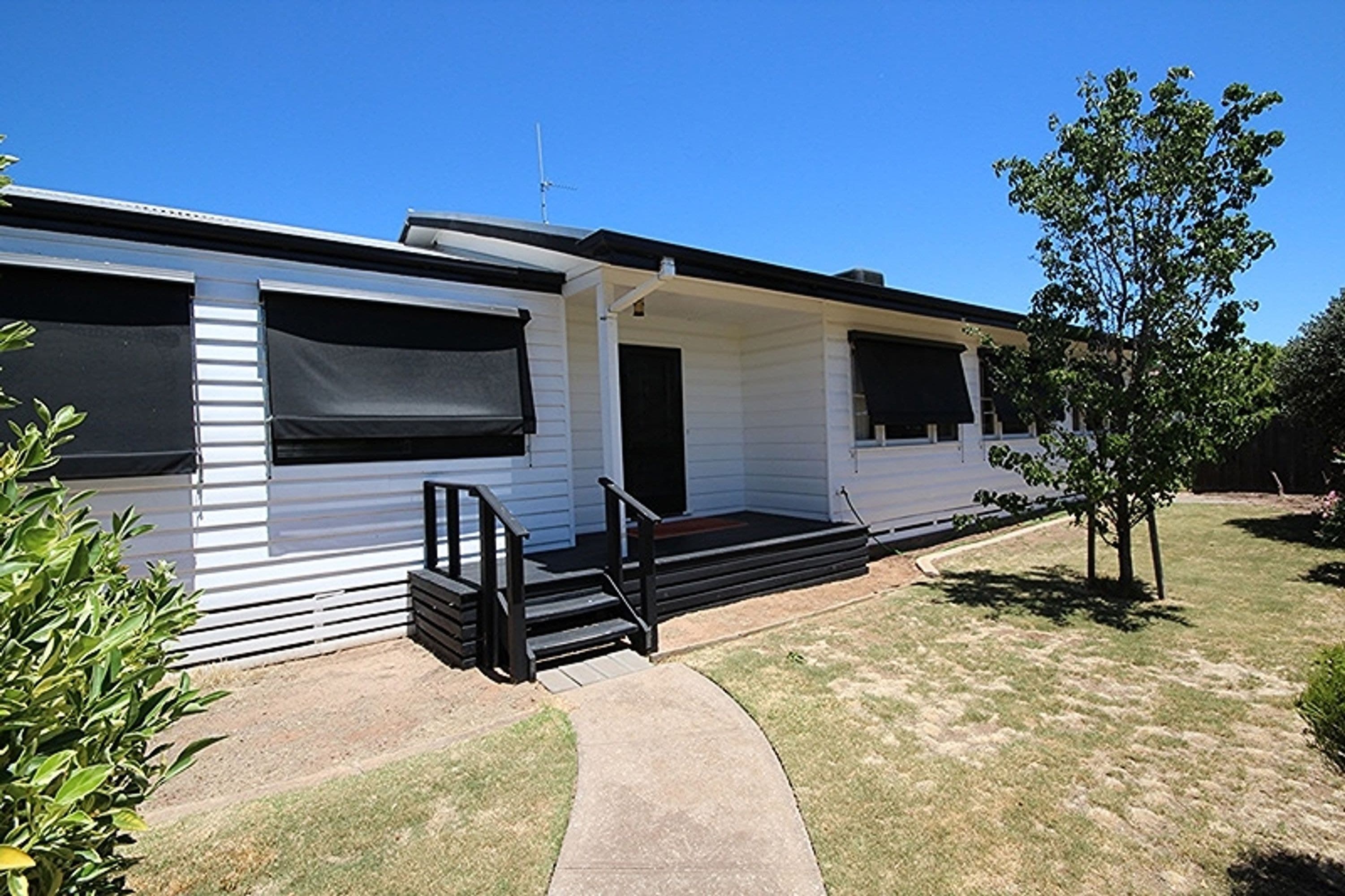 14 Hillary Street, Horsham VIC 3400, Horsham - Thumbnail 3