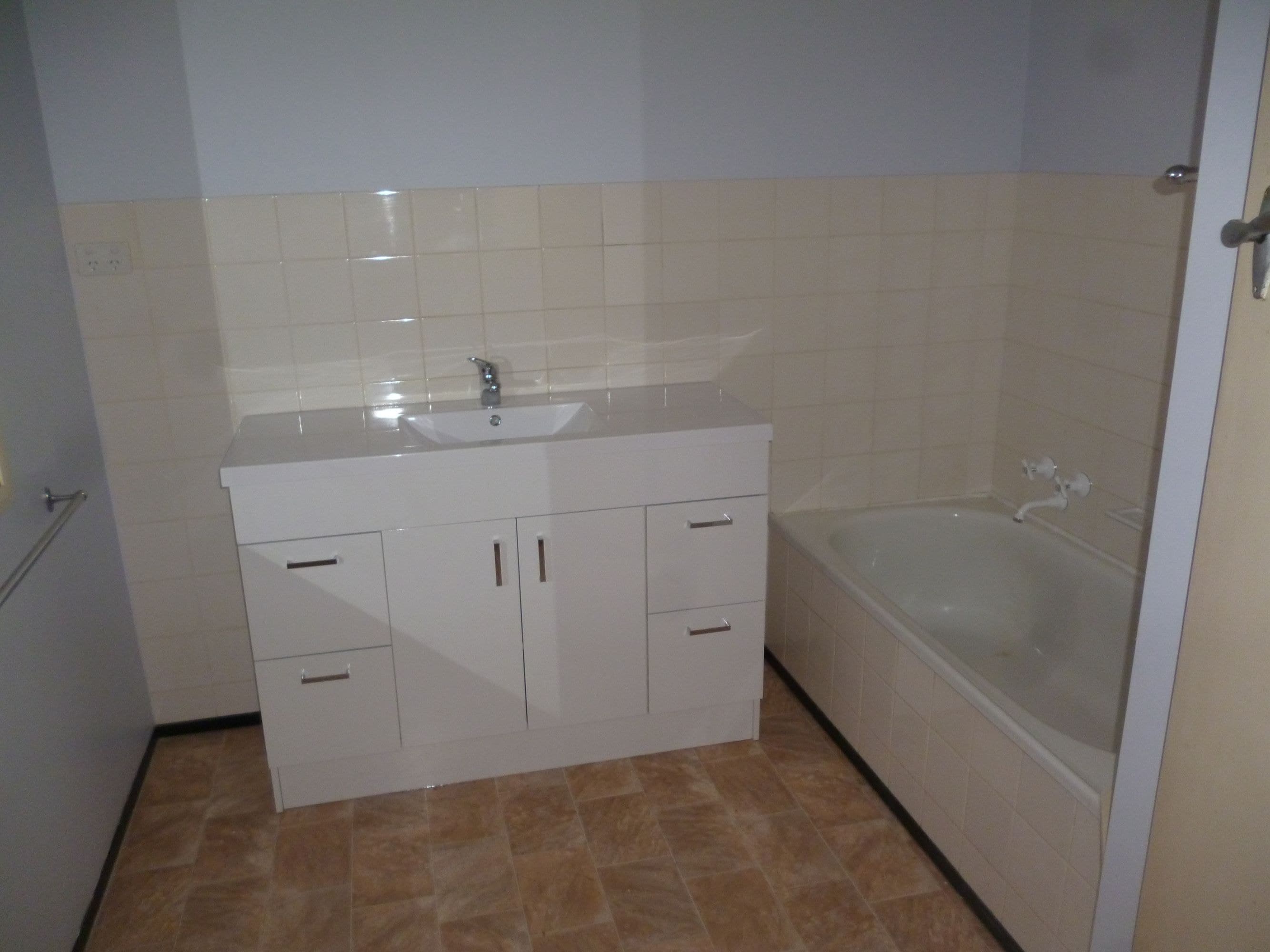 38 Landy Street, Horsham VIC 3400, Horsham - Thumbnail 5